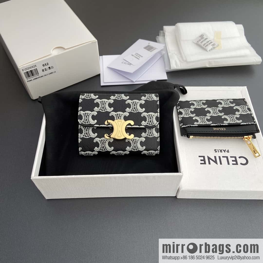Celine TRIOMPHE logo printed short wallet 10l652DS3.04LU653