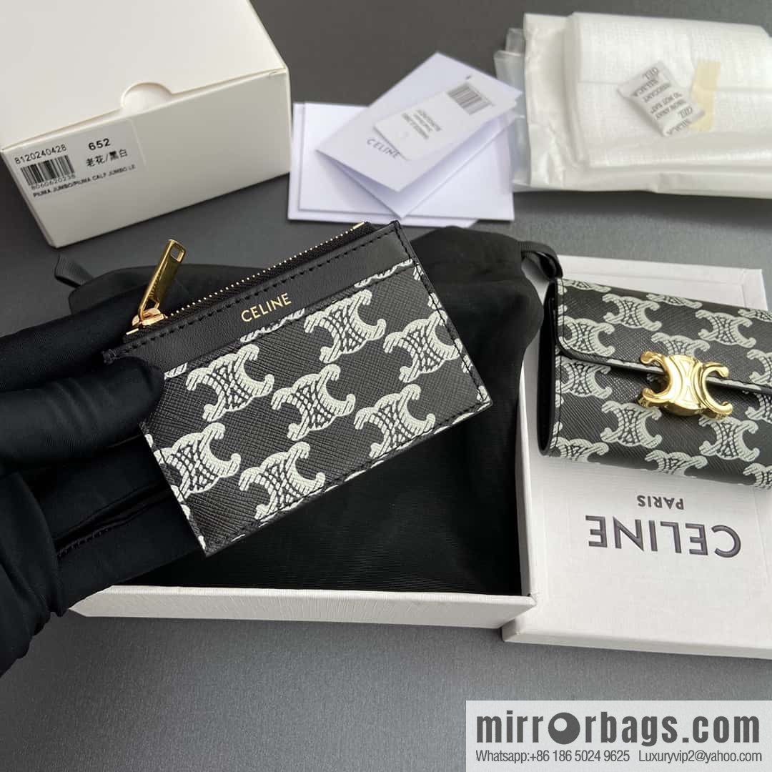 Celine TRIOMPHE logo printed short wallet 10l652DS3.04LU653