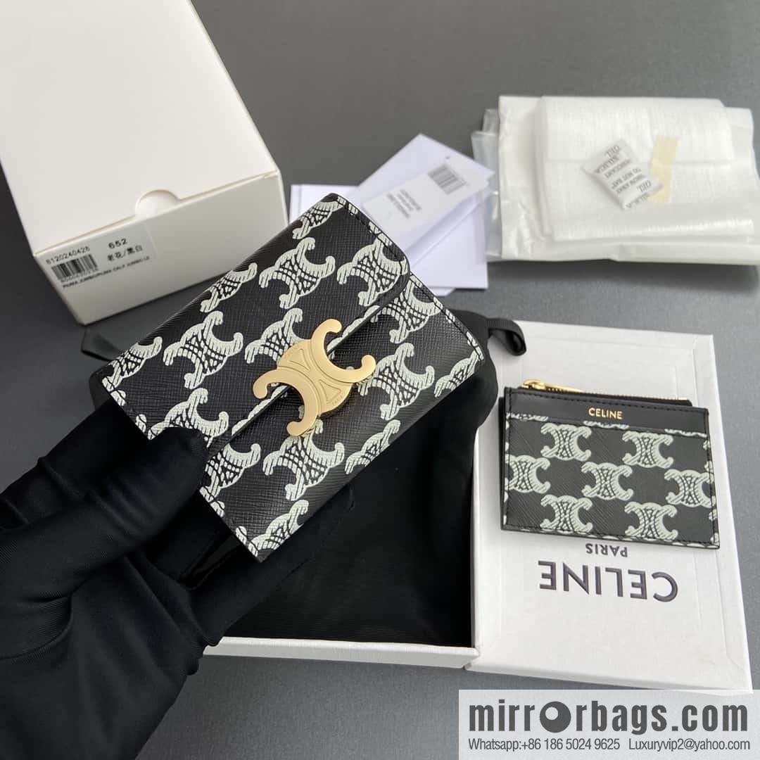 Celine TRIOMPHE logo printed short wallet 10l652DS3.04LU653