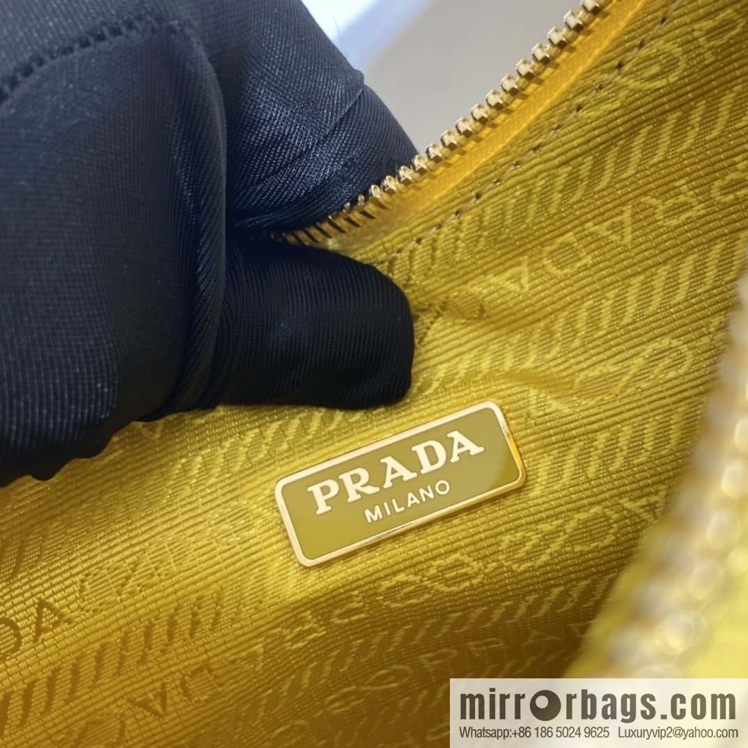 Prada 1BC204B Hand carry/armpit bag/crossbody bag