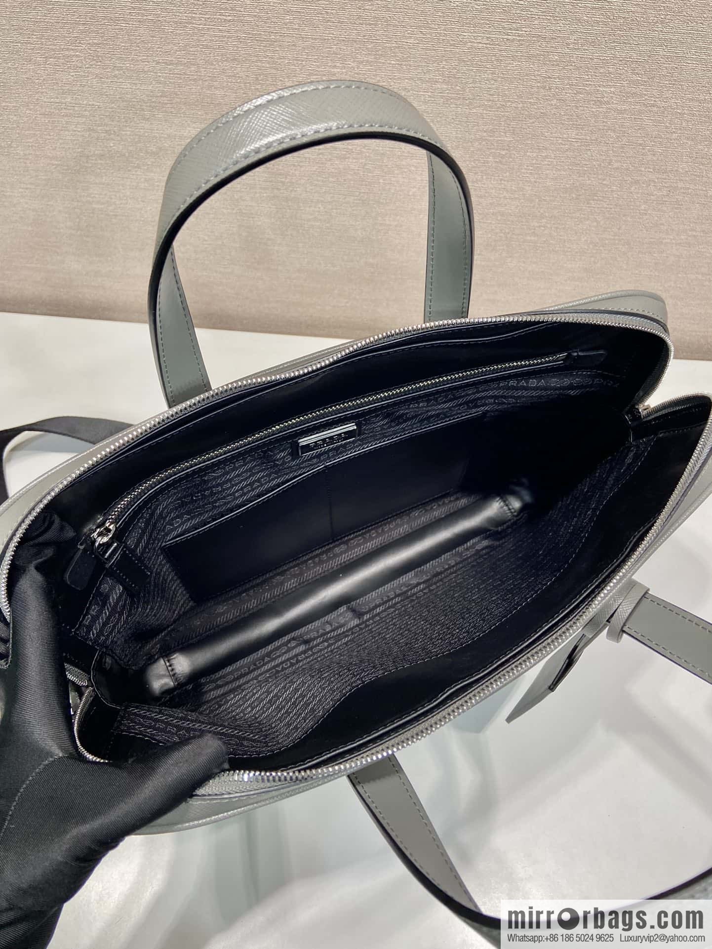 Prada 🎉 new briefcase 🎉 2VE368🎉