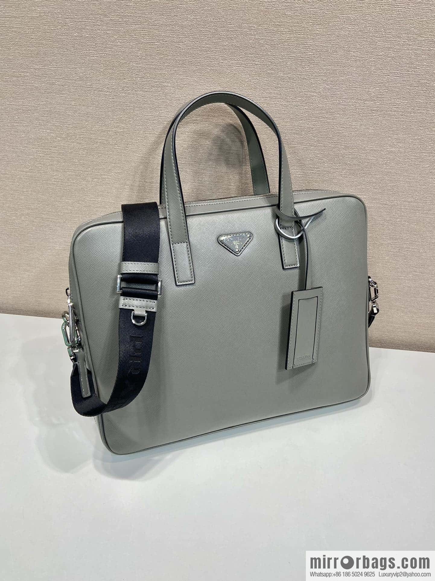 Prada 🎉 new briefcase 🎉 2VE368🎉