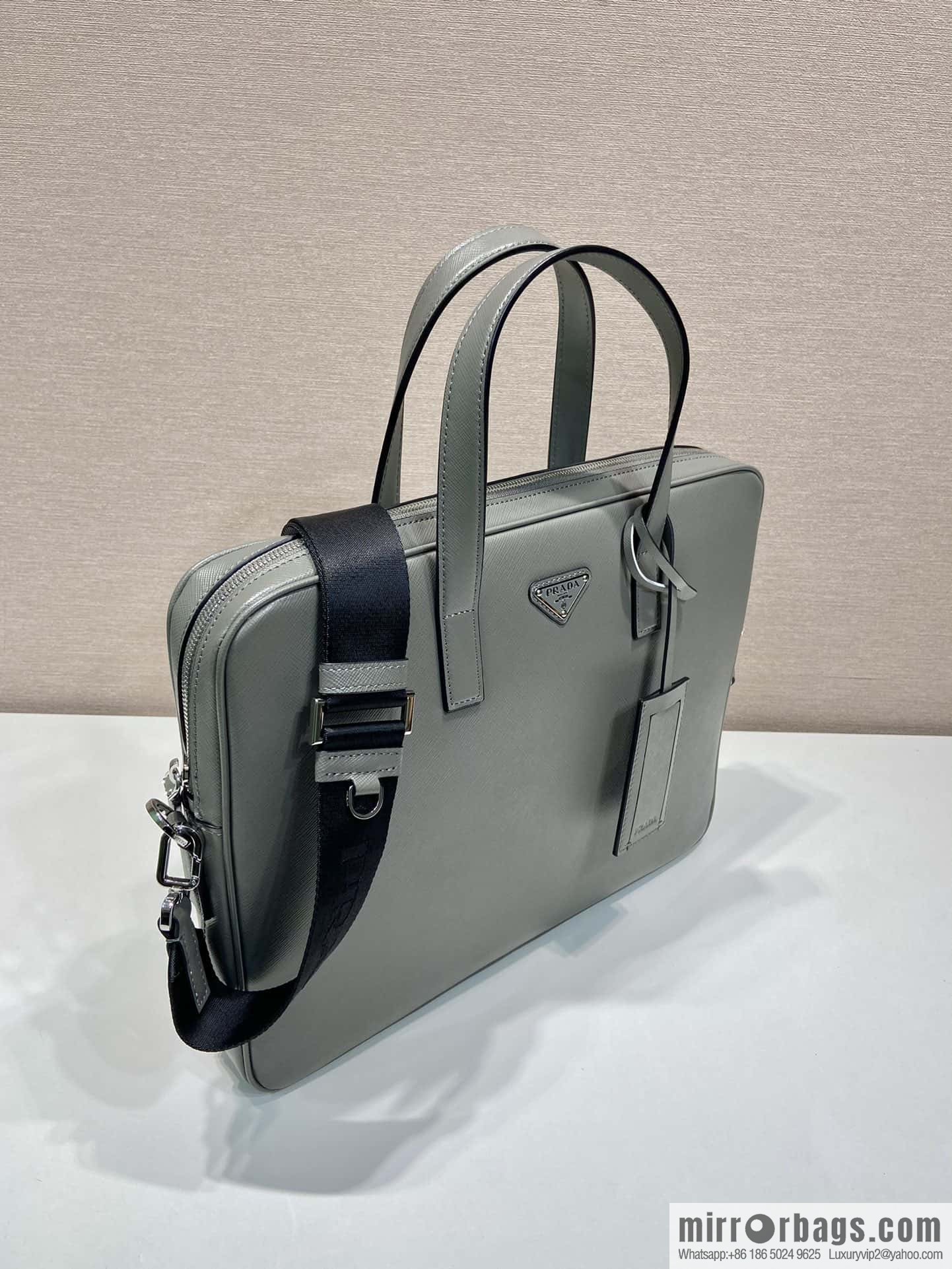 Prada 🎉 new briefcase 🎉 2VE368🎉