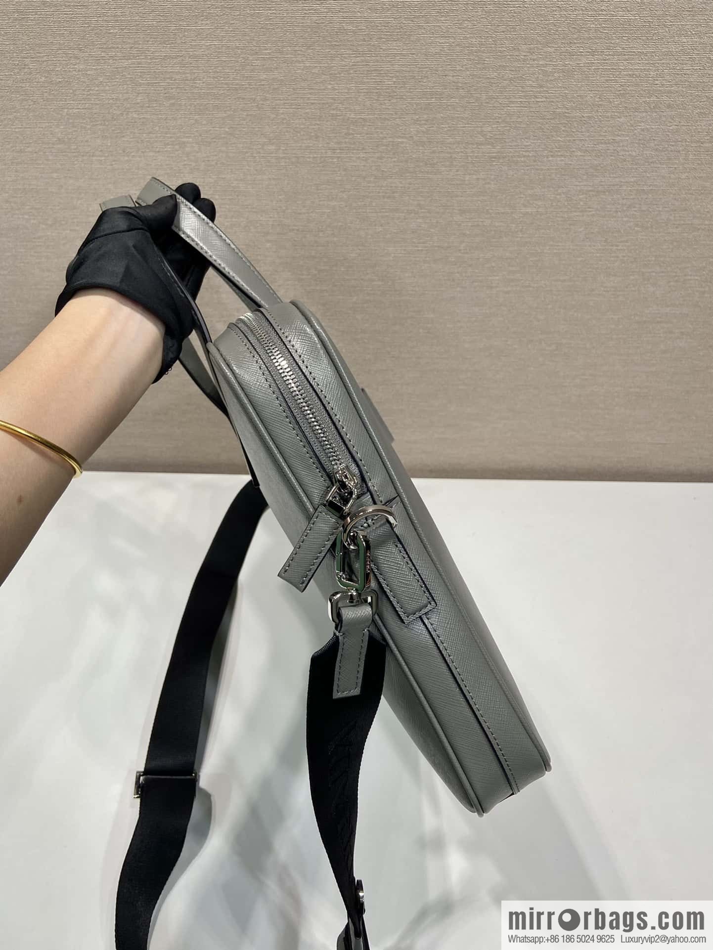 Prada 🎉 new briefcase 🎉 2VE368🎉