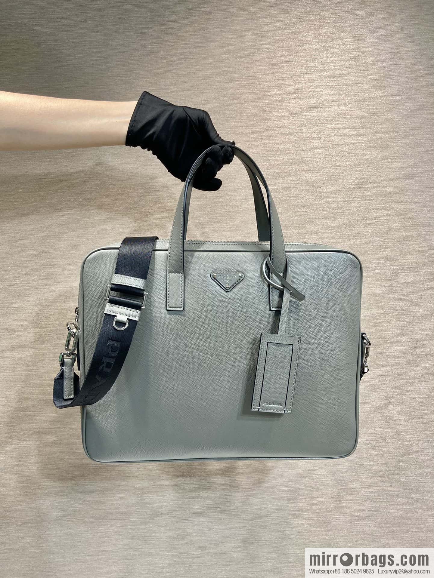 Prada 🎉 new briefcase 🎉 2VE368🎉