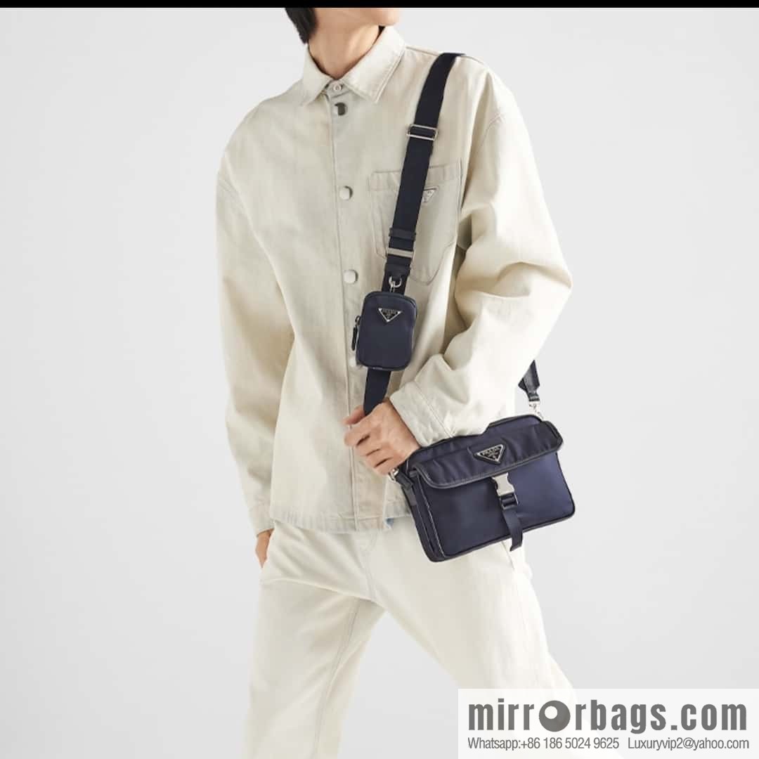 Prada 🎉 new messenger bag 🎉 2VH133B🎉