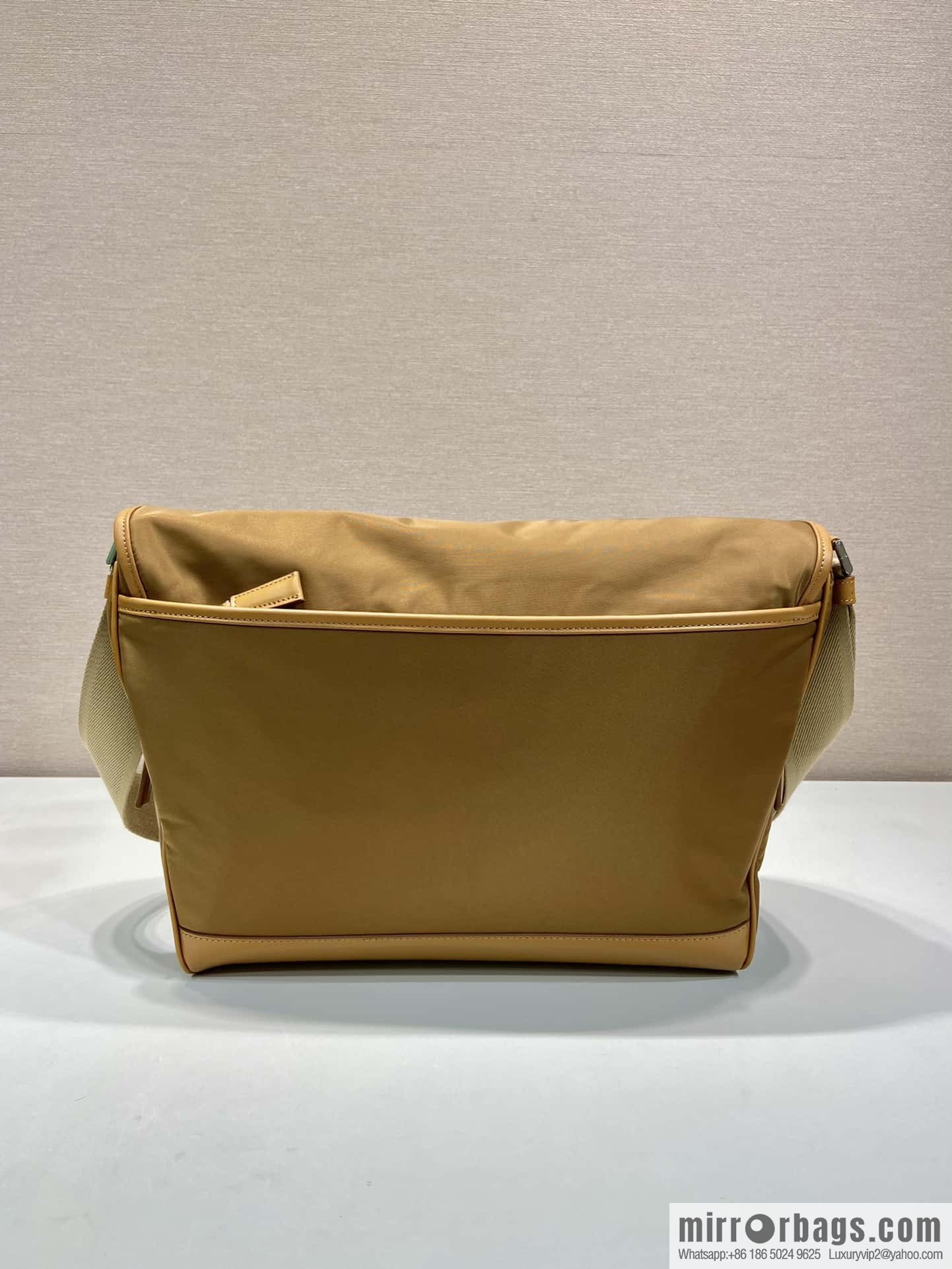 Prada 🎉 new messenger bag 🎉🎉 2VD052A