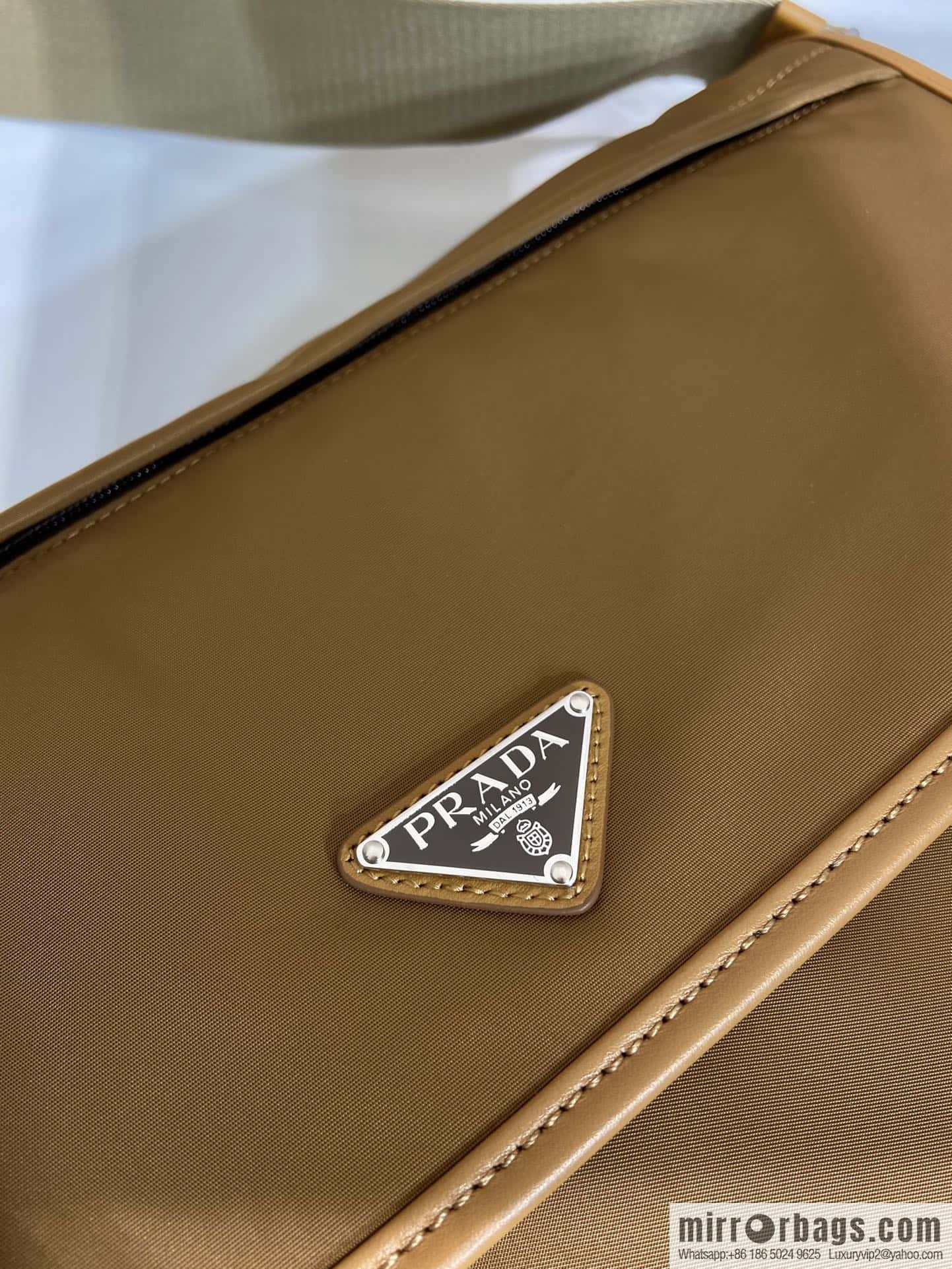 Prada 🎉 new messenger bag 🎉🎉 2VD052A