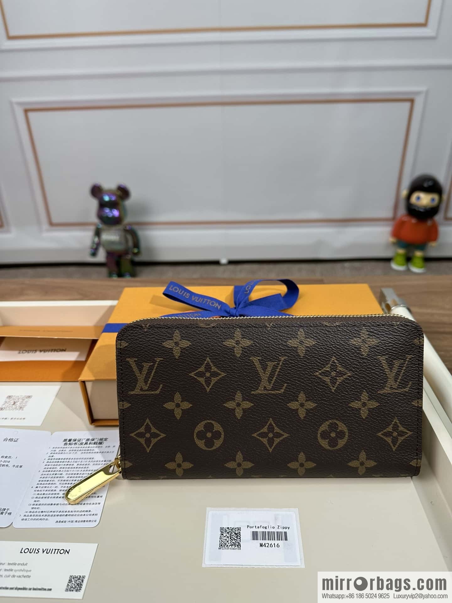 LV Zippy Wallet M42616 Premium