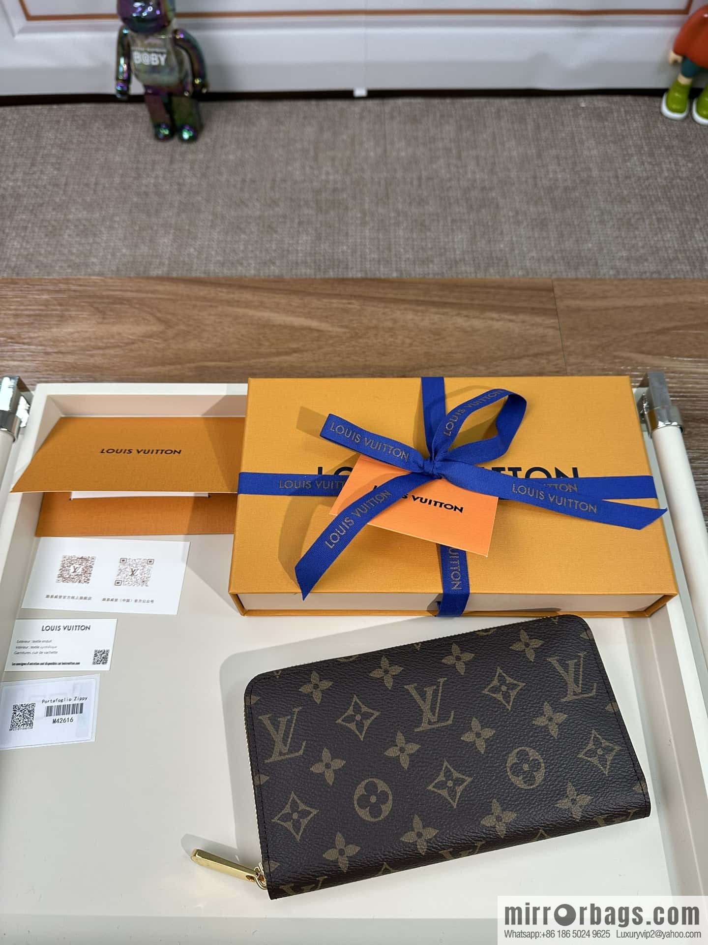 LV Zippy Wallet M42616 Premium