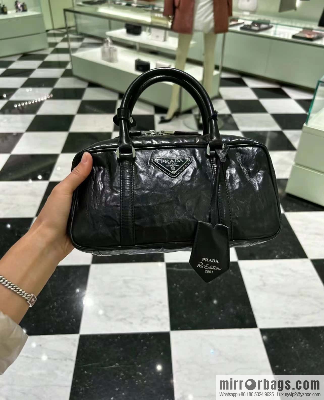PRADA 🎉 new Boston 🎉 1BB098 S