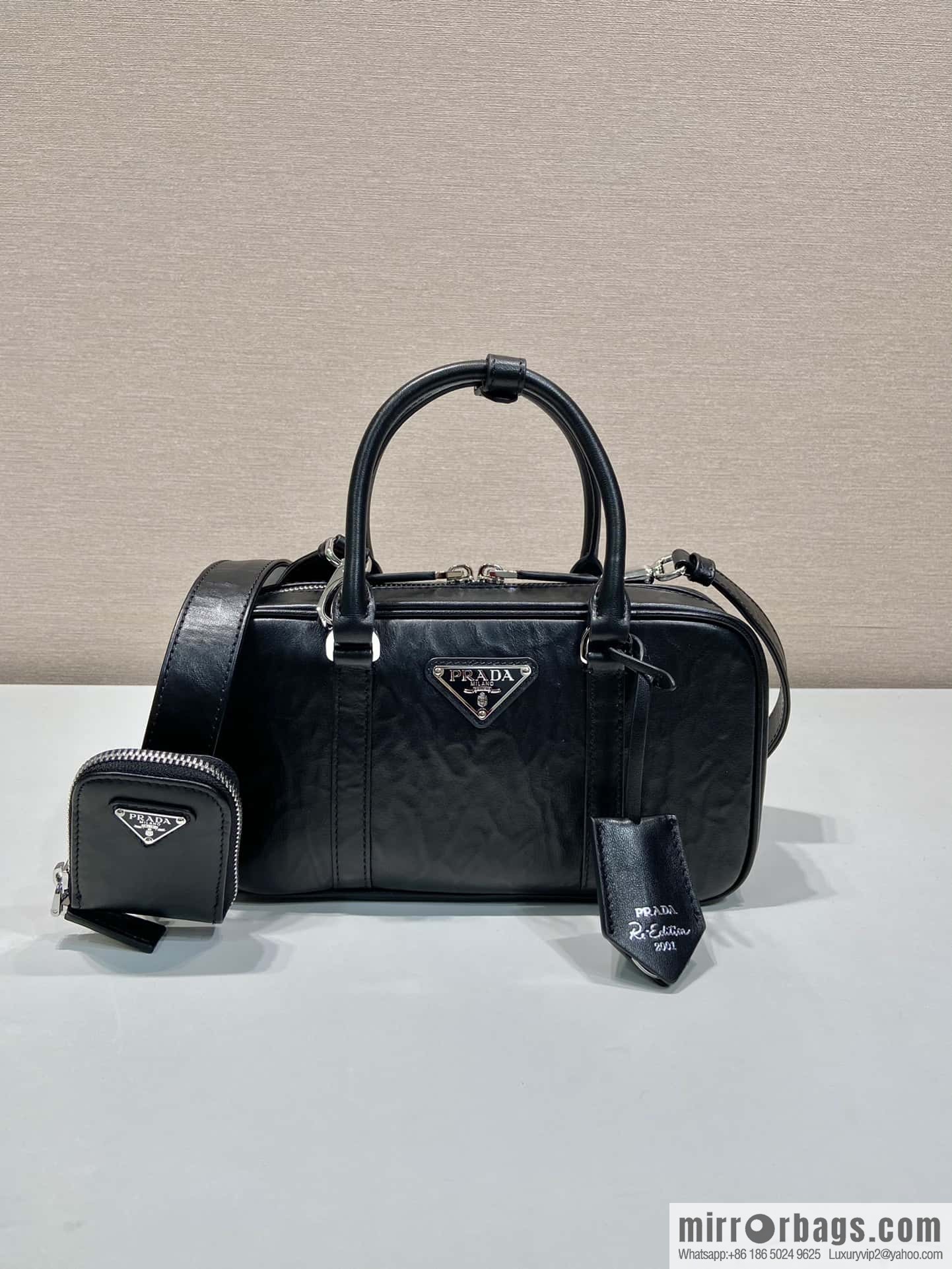 PRADA 🎉 new Boston 🎉 1BB098 S