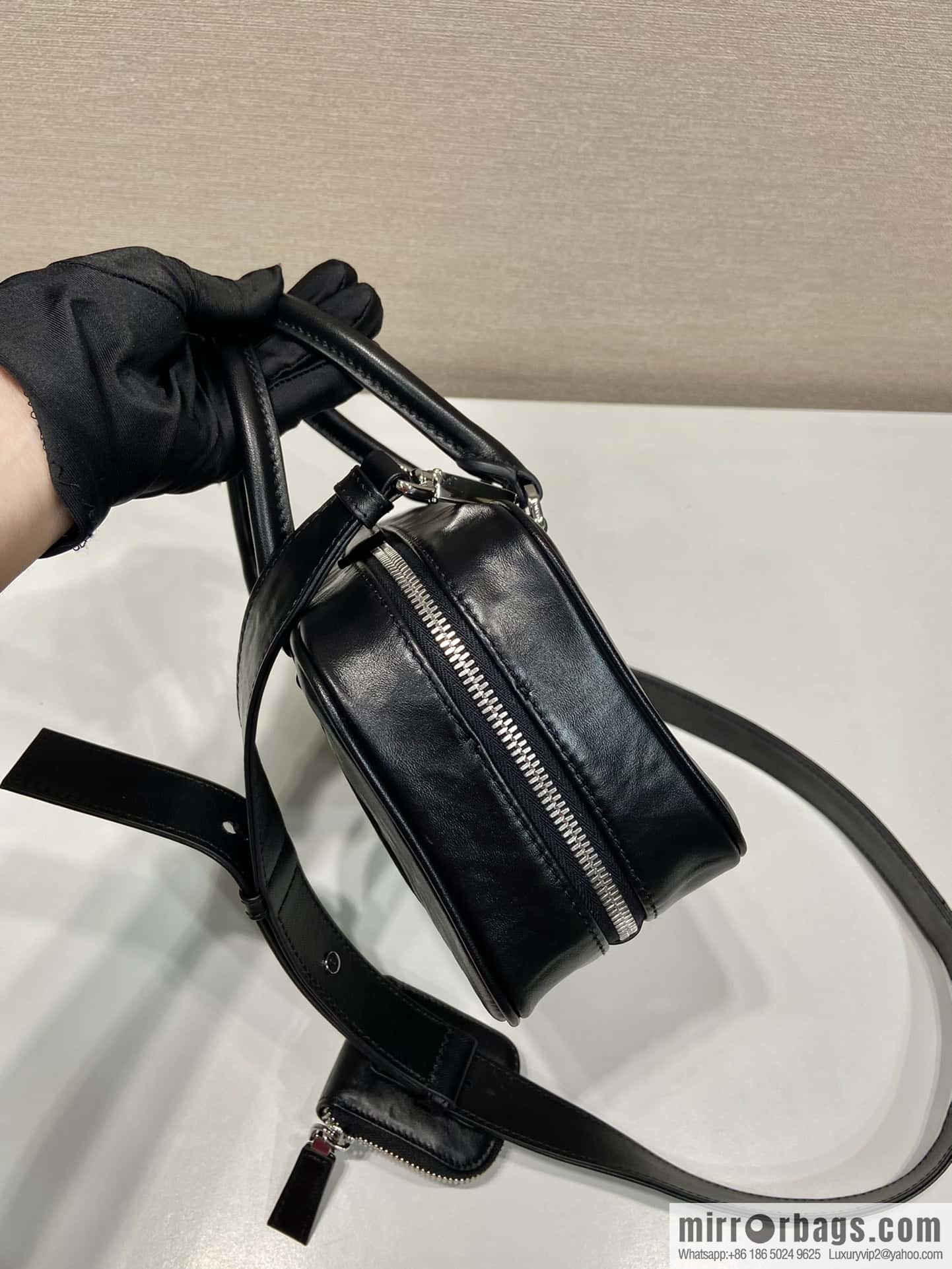 PRADA 🎉 new Boston 🎉 1BB098 S