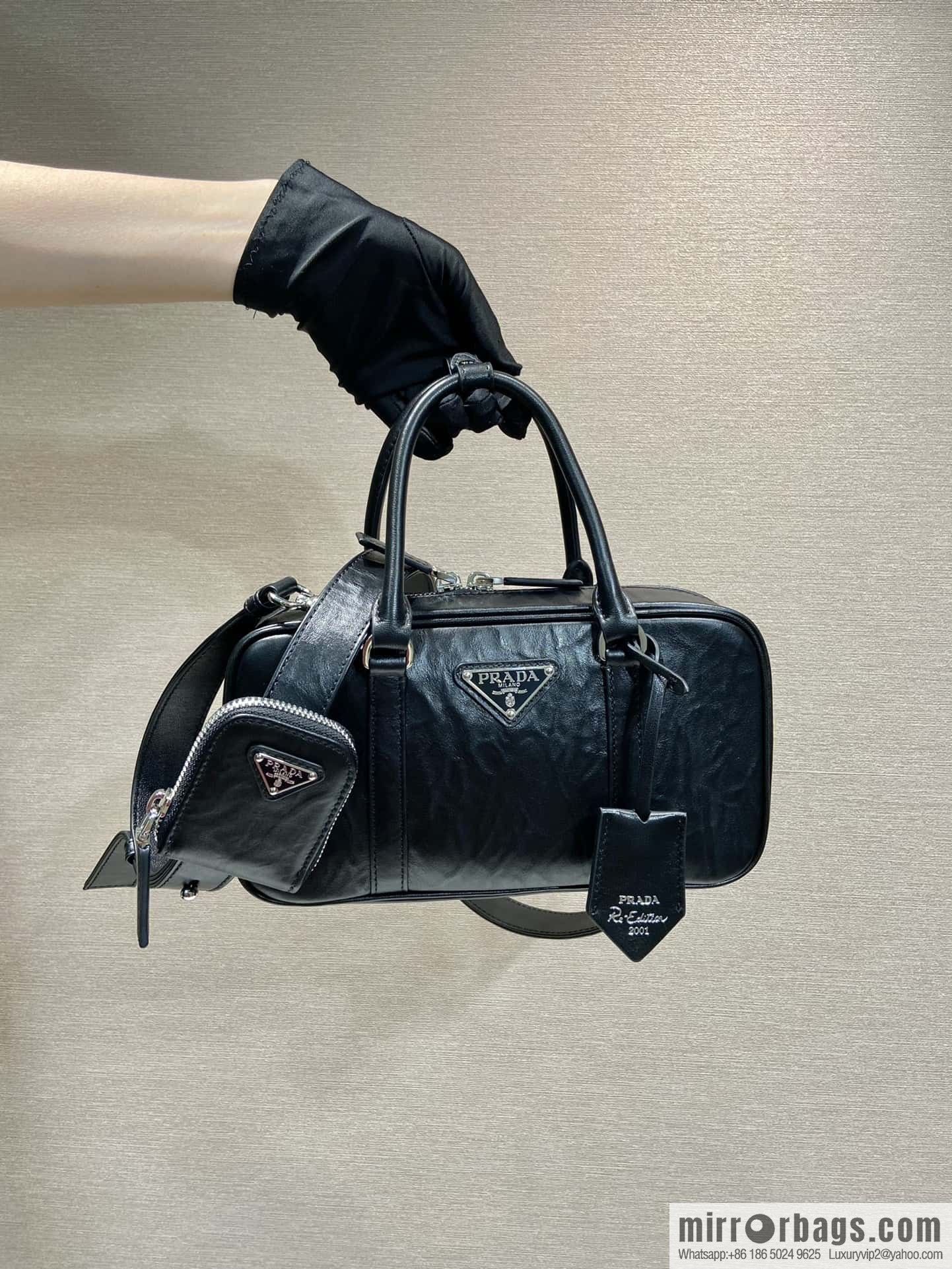 PRADA 🎉 new Boston 🎉 1BB098 S