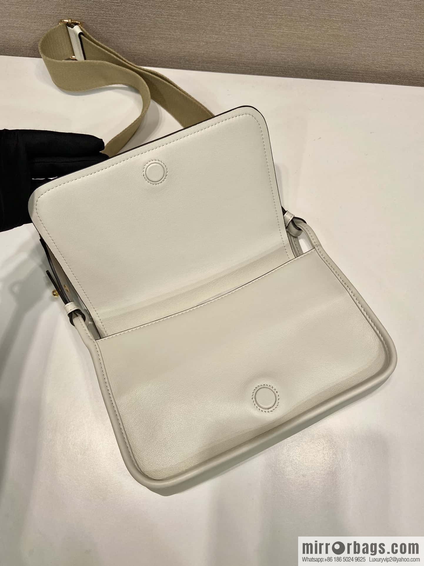 PRADA 👏 new shoulder strap bag 👏 1BD372