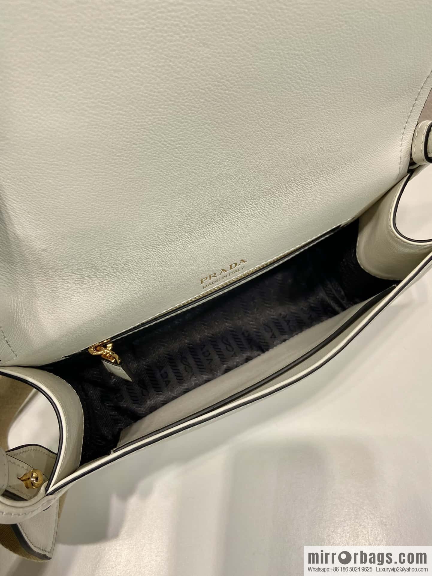 PRADA 👏 new shoulder strap bag 👏 1BD372