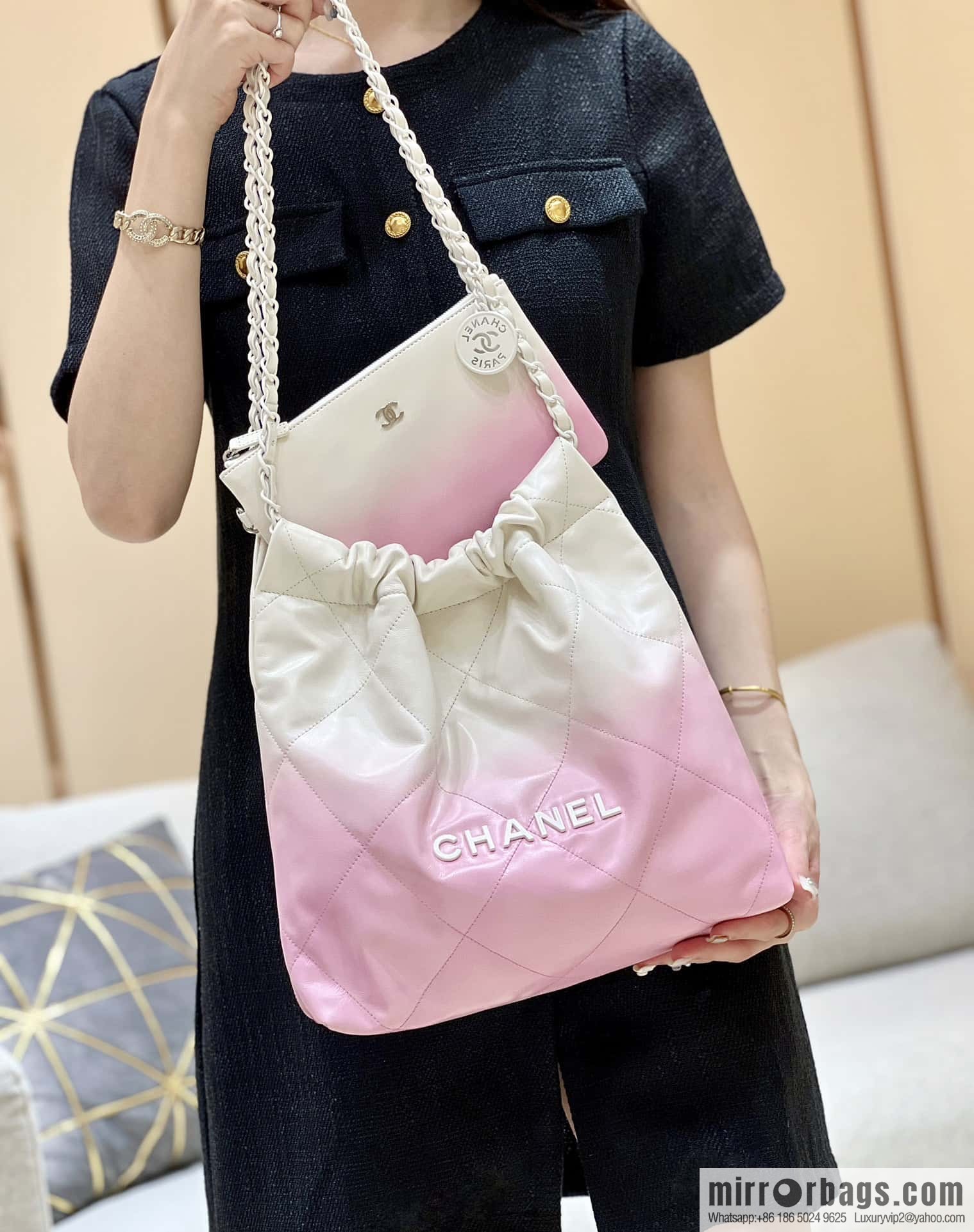 CHANEL 24S spring and summer series, global limited edition gradual change 22 bags AS3260