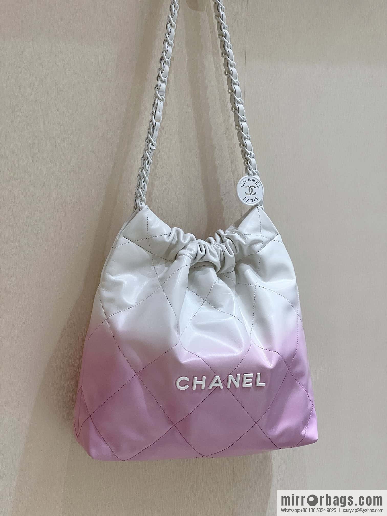 CHANEL 24S spring and summer series, global limited edition gradual change 22 bags AS3260