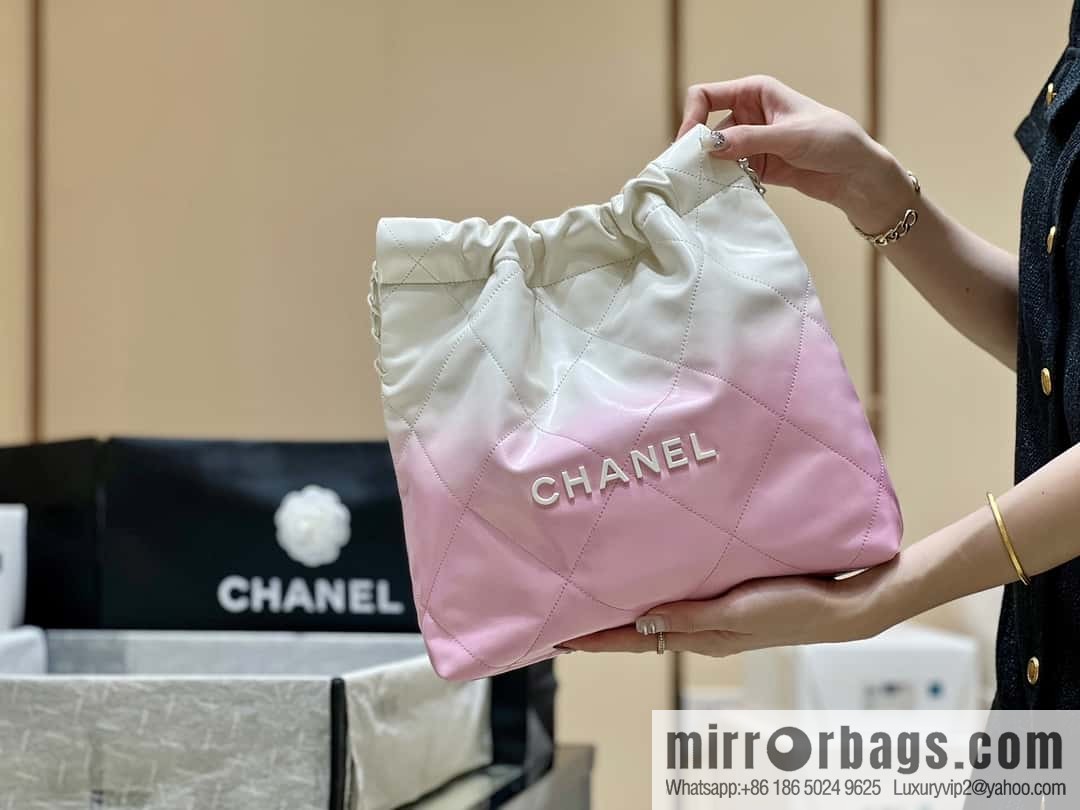 CHANEL 24S spring and summer series, global limited edition gradual change 22 bags AS3260