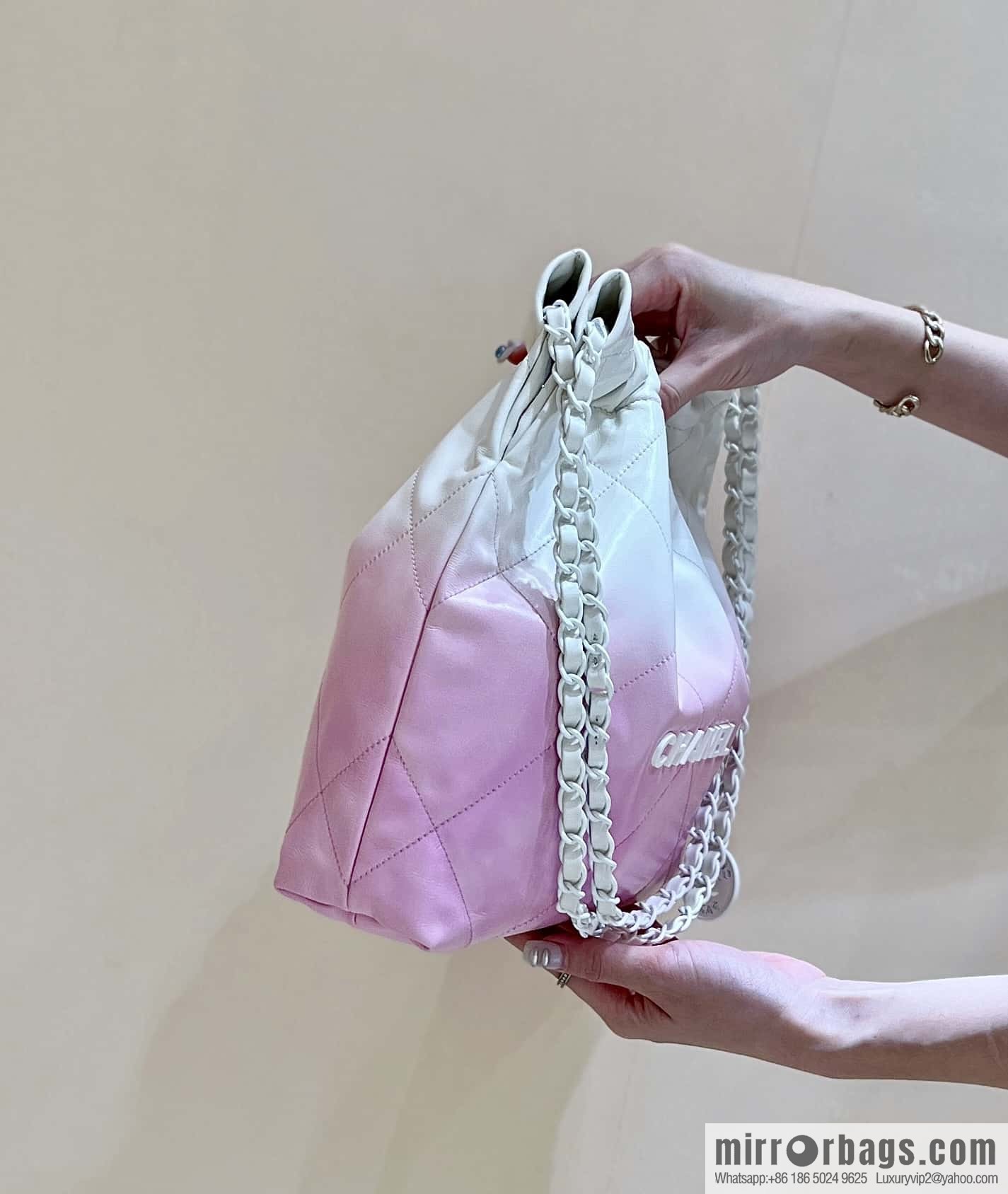 CHANEL 24S spring and summer series, global limited edition gradual change 22 bags AS3260