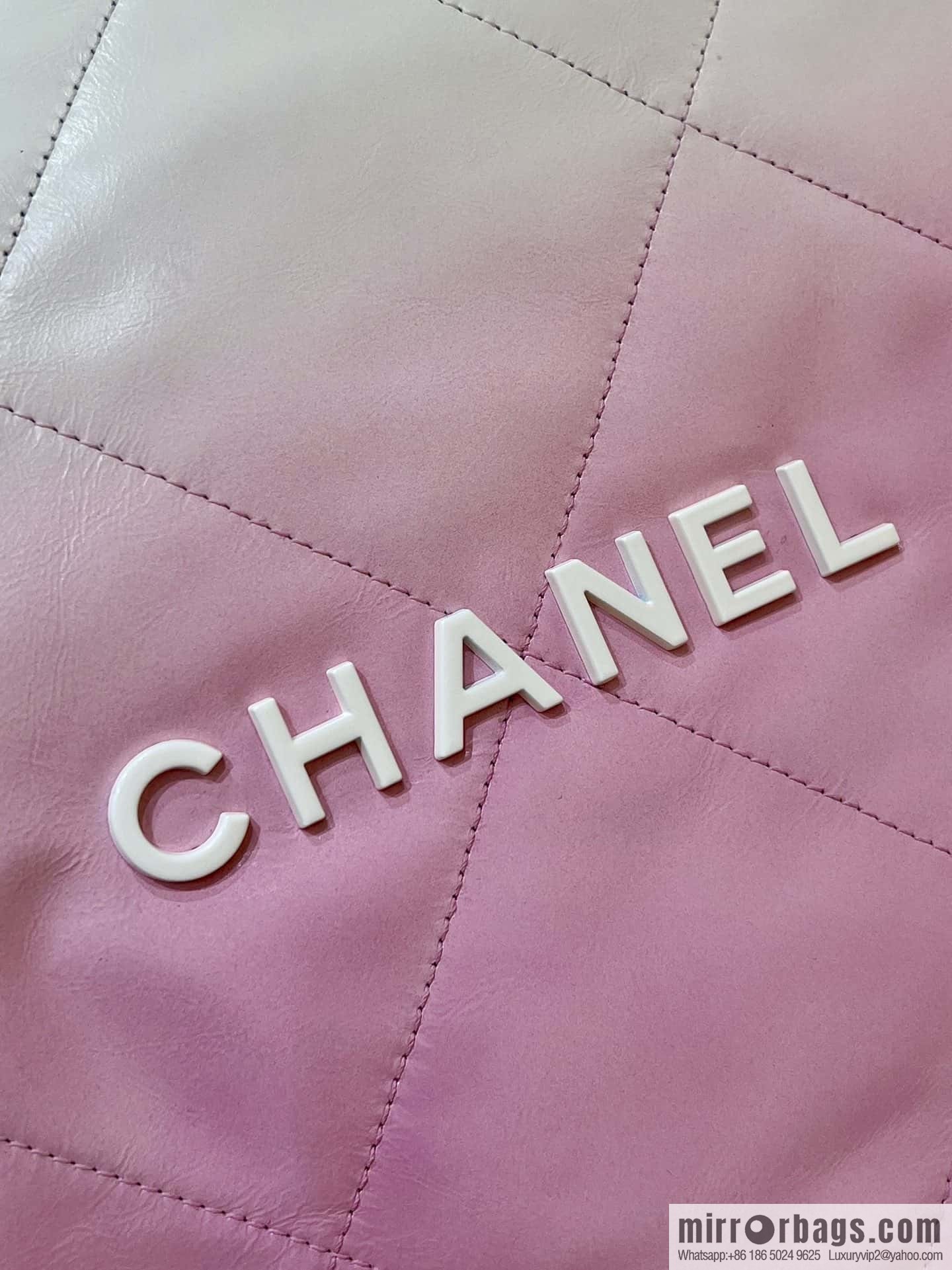 CHANEL 24S spring and summer series, global limited edition gradual change 22 bags AS3260