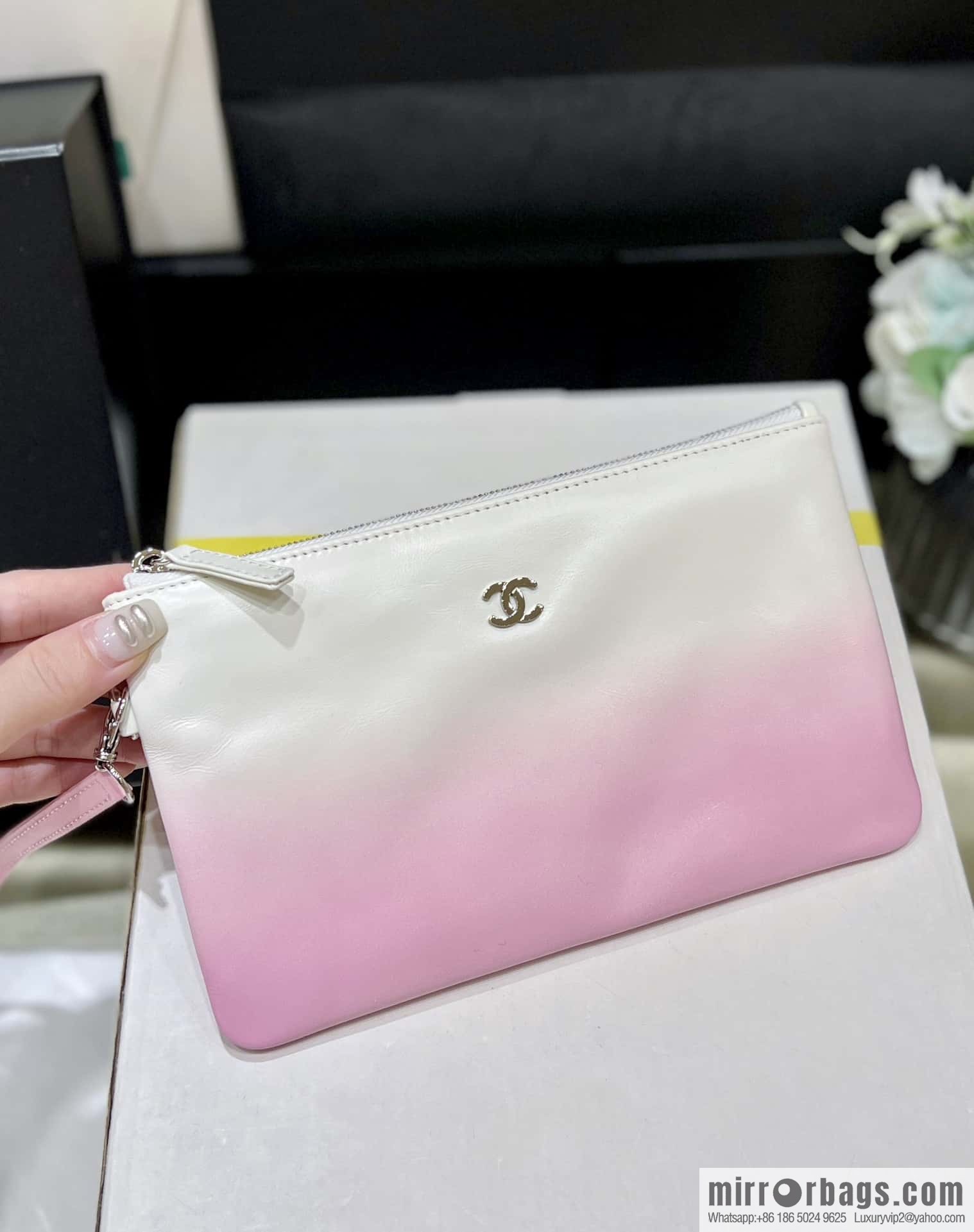 CHANEL 24S spring and summer series, global limited edition gradual change 22 bags AS3260