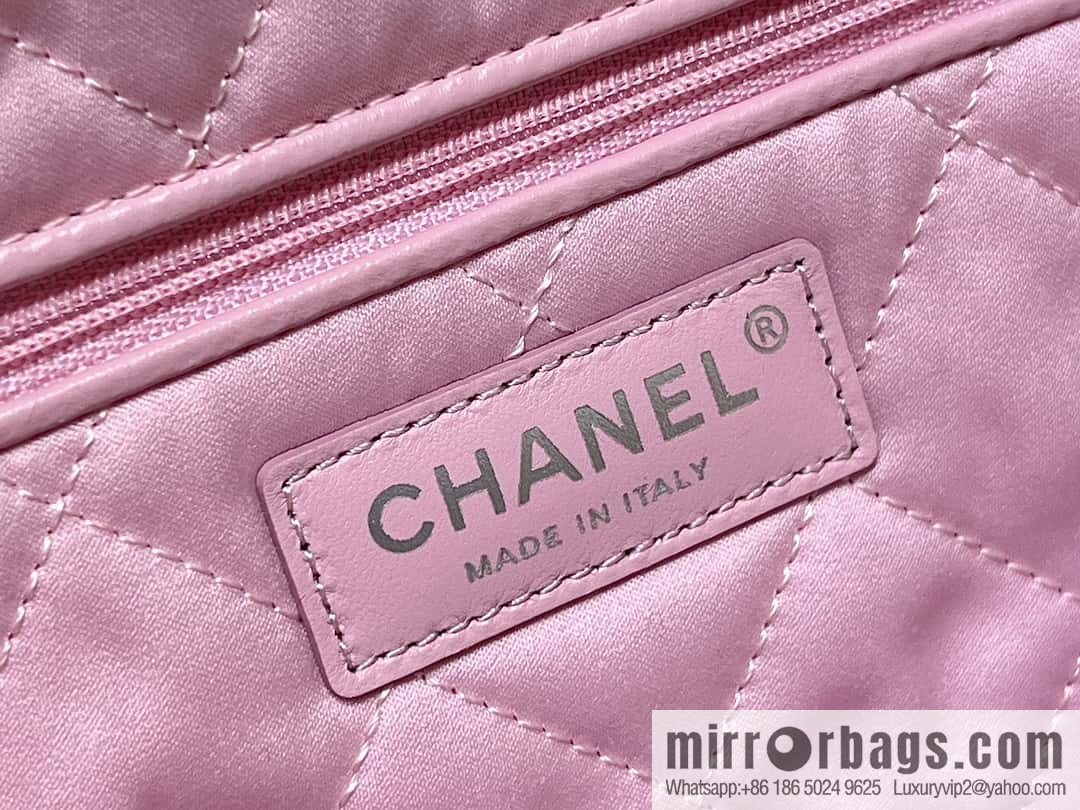 CHANEL 24S spring and summer series, global limited edition gradual change 22 bags AS3260