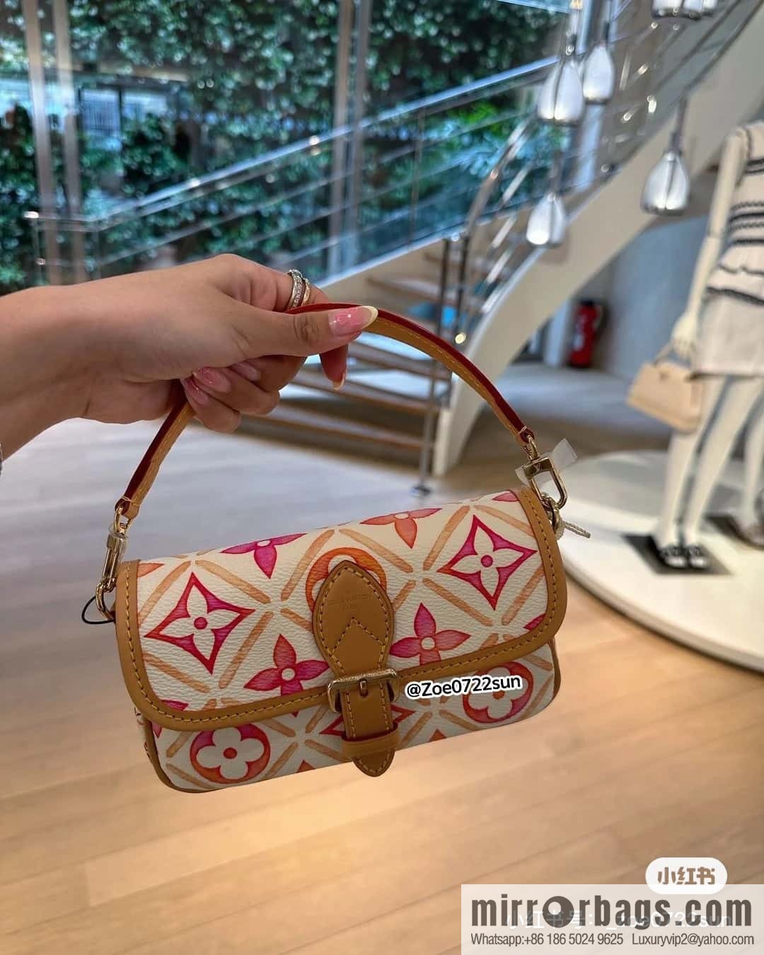 [Original order boutique] M83621 rose red printed mini baguette bag Nano Diane baguette handbag, rose red (2024 summer) By the Pool summer series