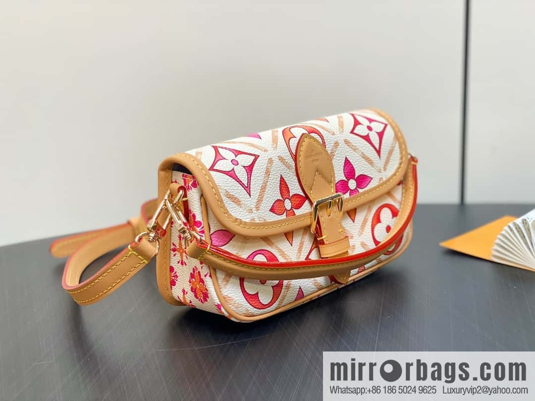 [Original order boutique] M83621 rose red printed mini baguette bag Nano Diane baguette handbag, rose red (2024 summer) By the Pool summer series