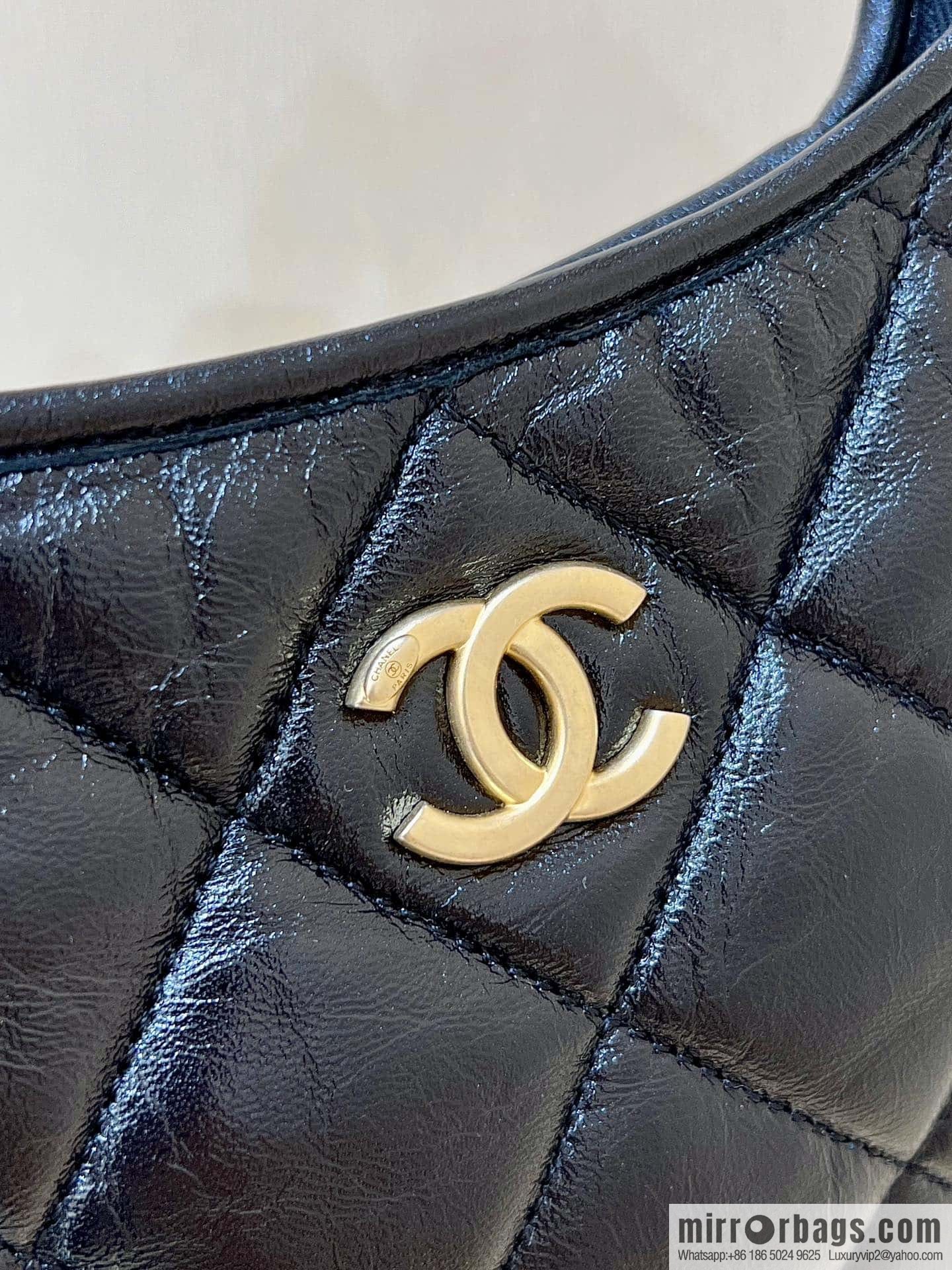 Chanel 24A hobo armpit bag AS4922