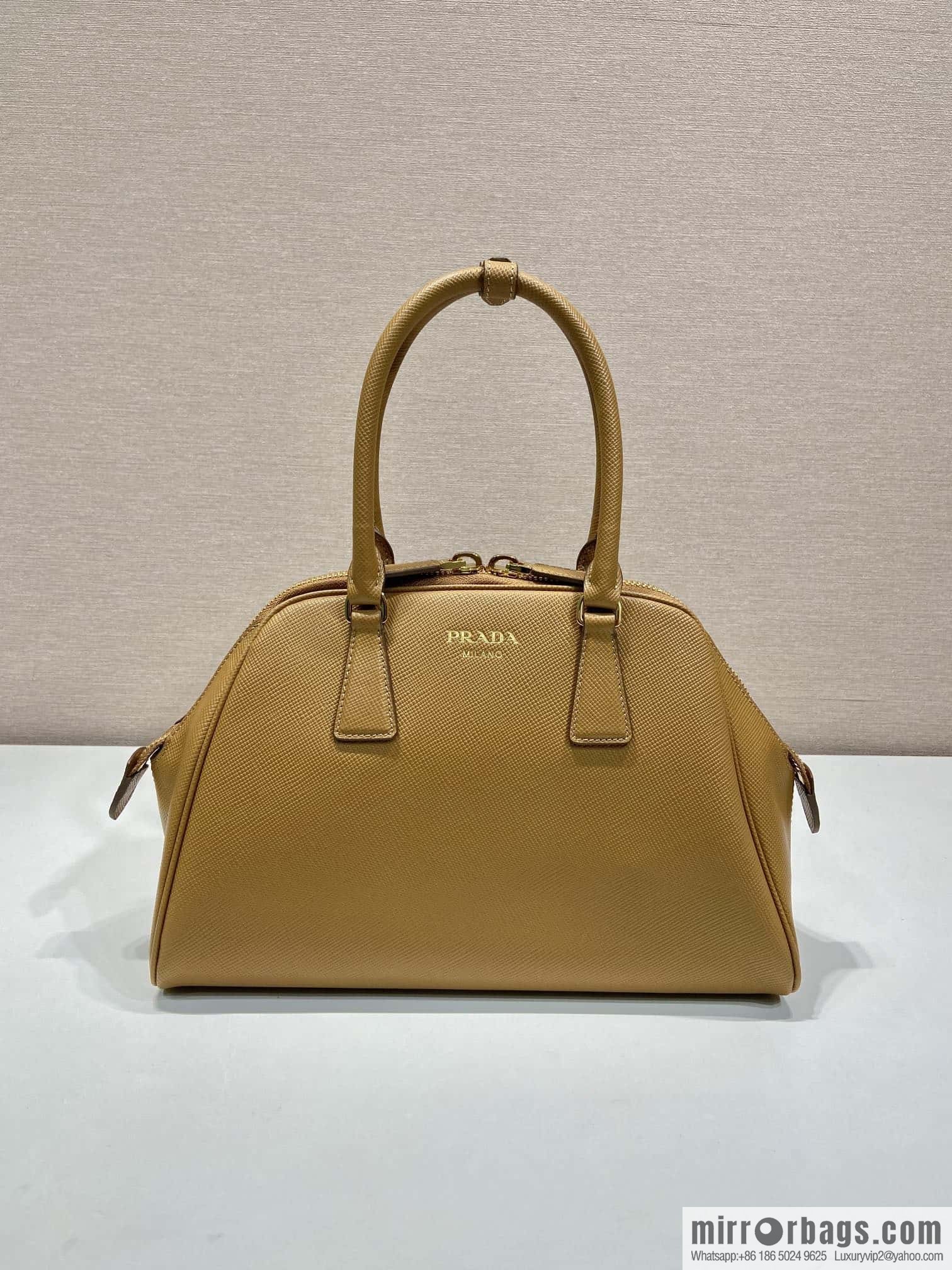 PRADA 🎉 new shell bag 🎉 1BG537 brown