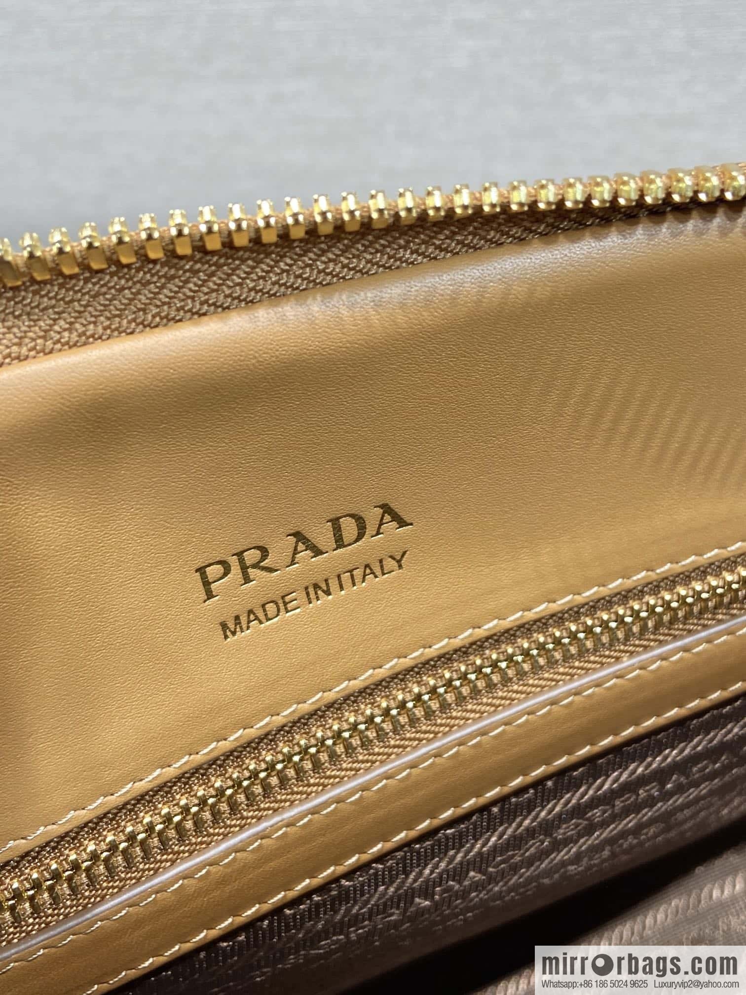 PRADA 🎉 new shell bag 🎉 1BG537 brown