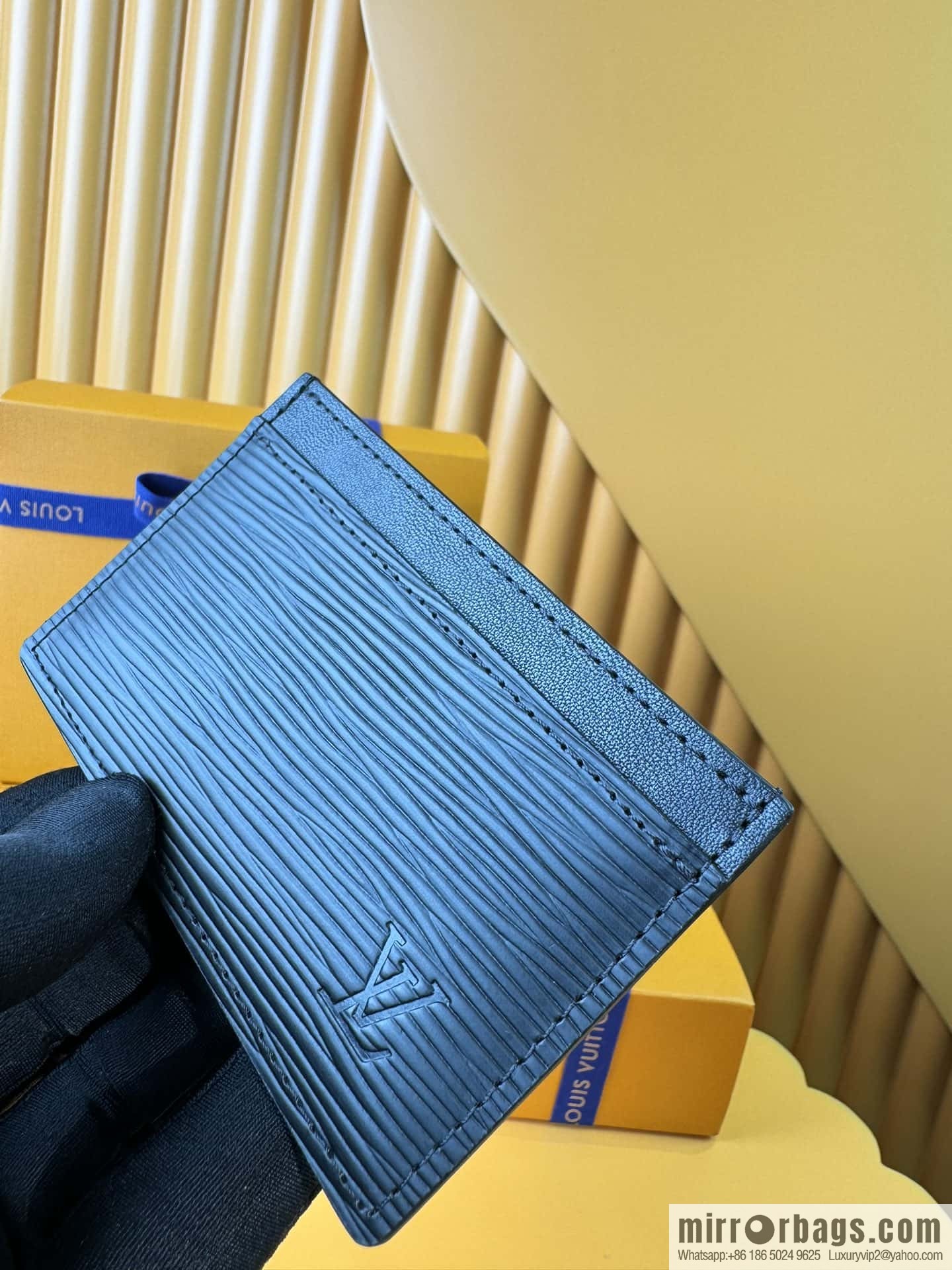 LV Card Holder M63512 Premium