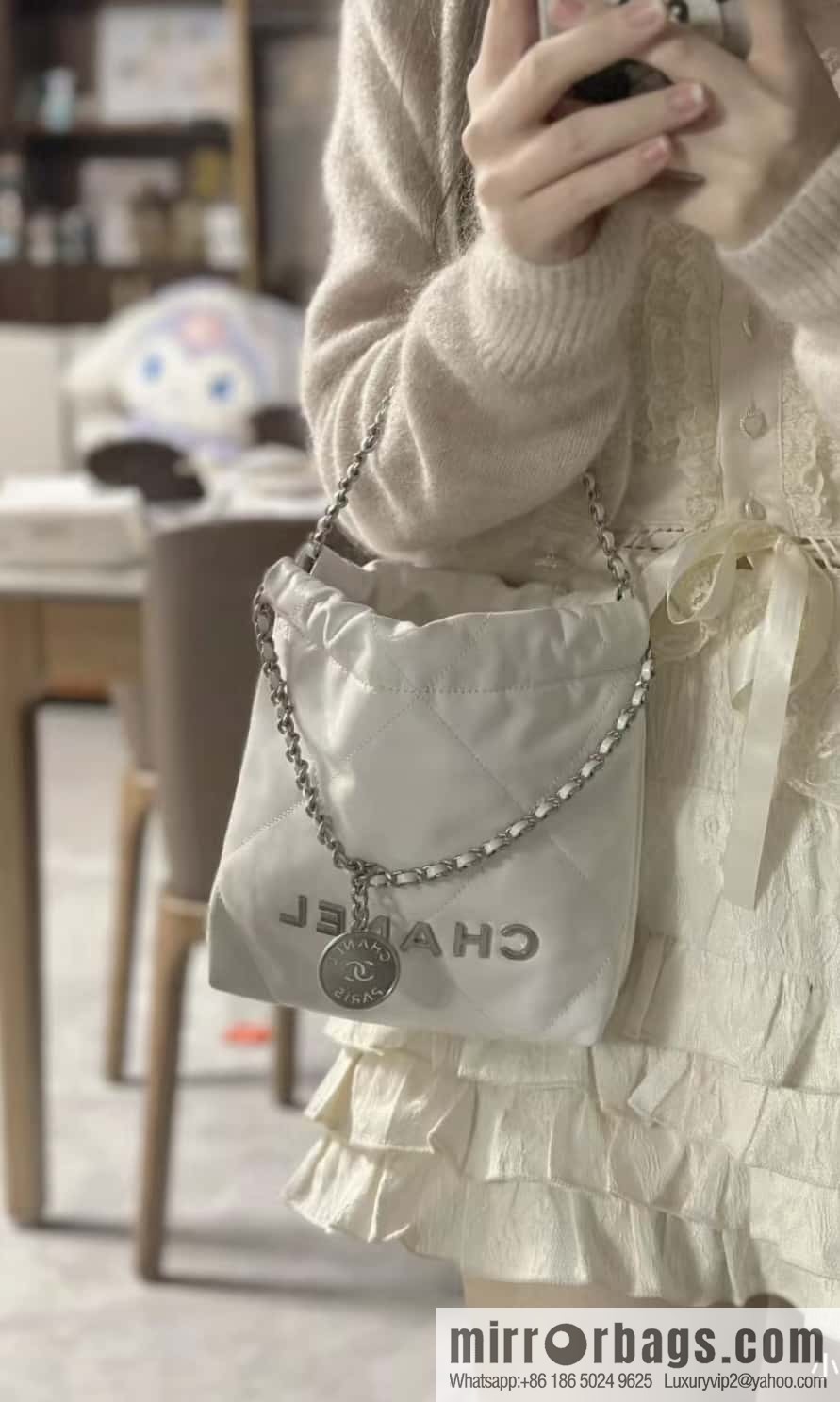 Chanel 23S 22Mini bag silver AS3980