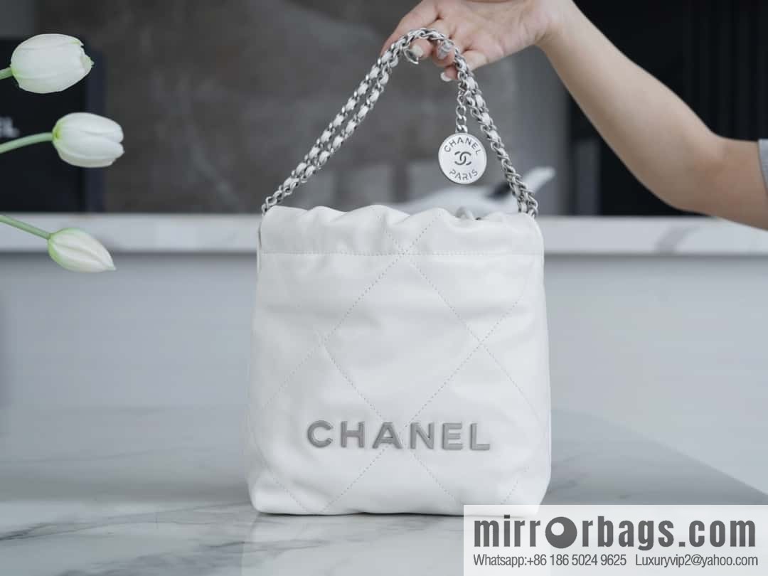 Chanel 23S 22Mini bag silver AS3980