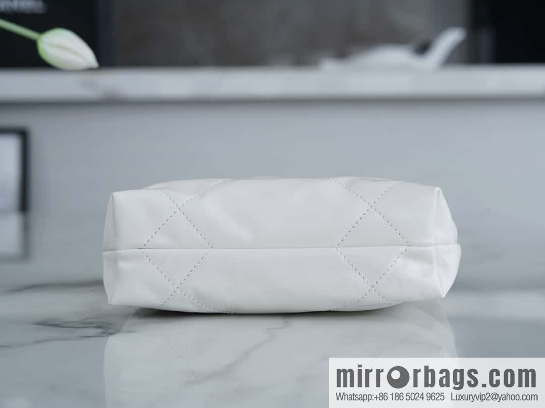 Chanel 23S 22Mini bag silver AS3980