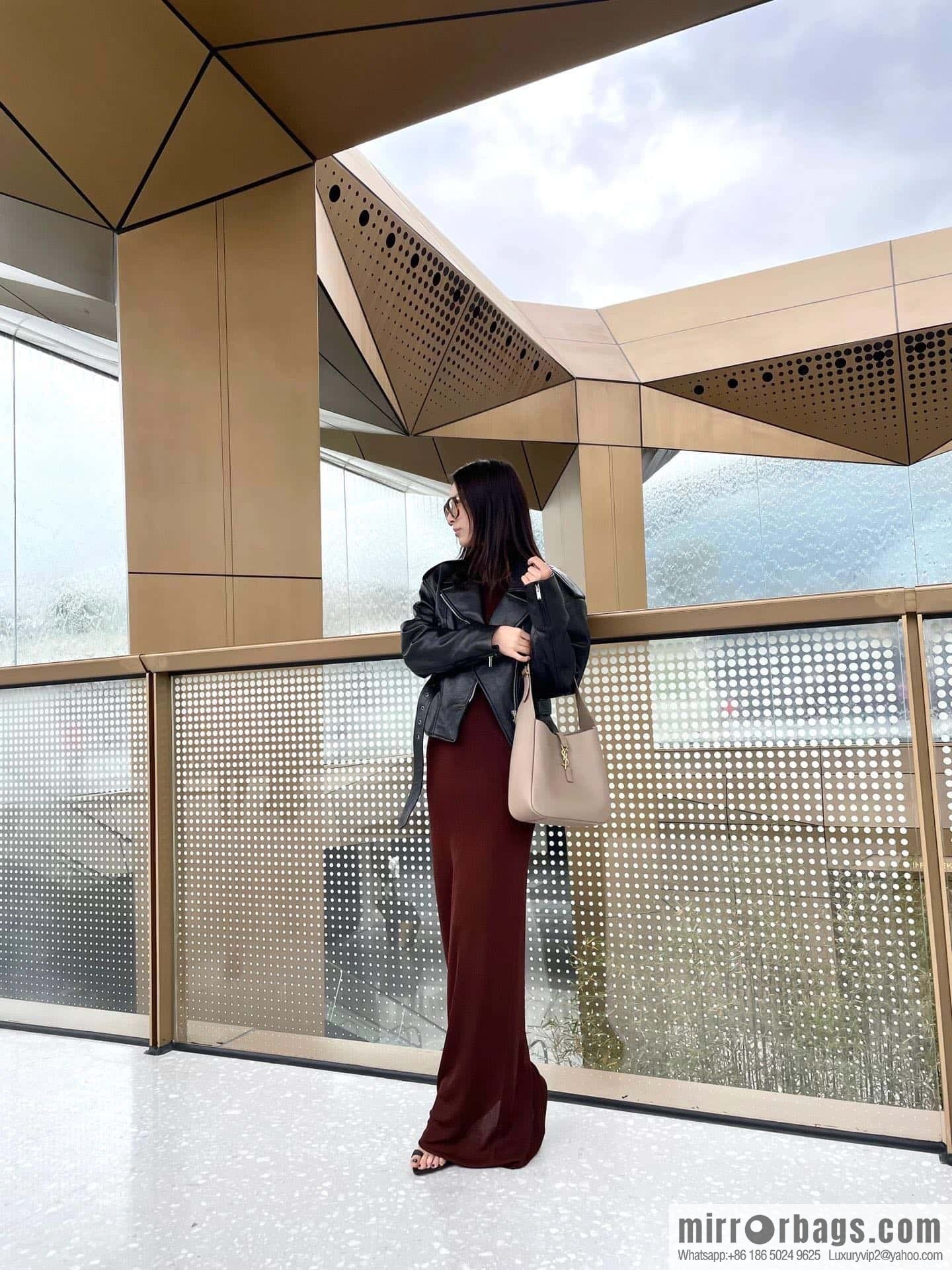 YSL 🆕 autumn and winter new Hobo armpit bag 713938 sand color