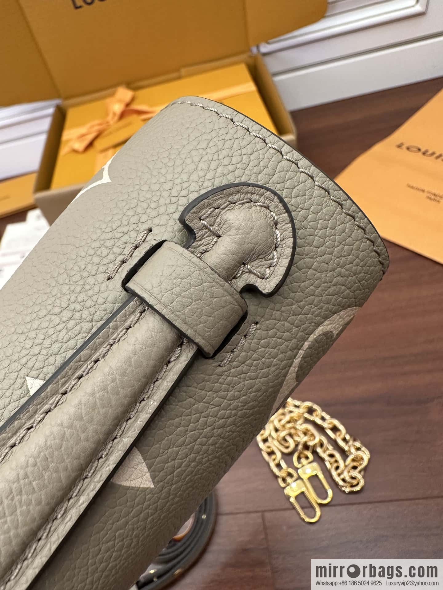LV M23081 POCHETTE MÉTIS EAST WEST handbag