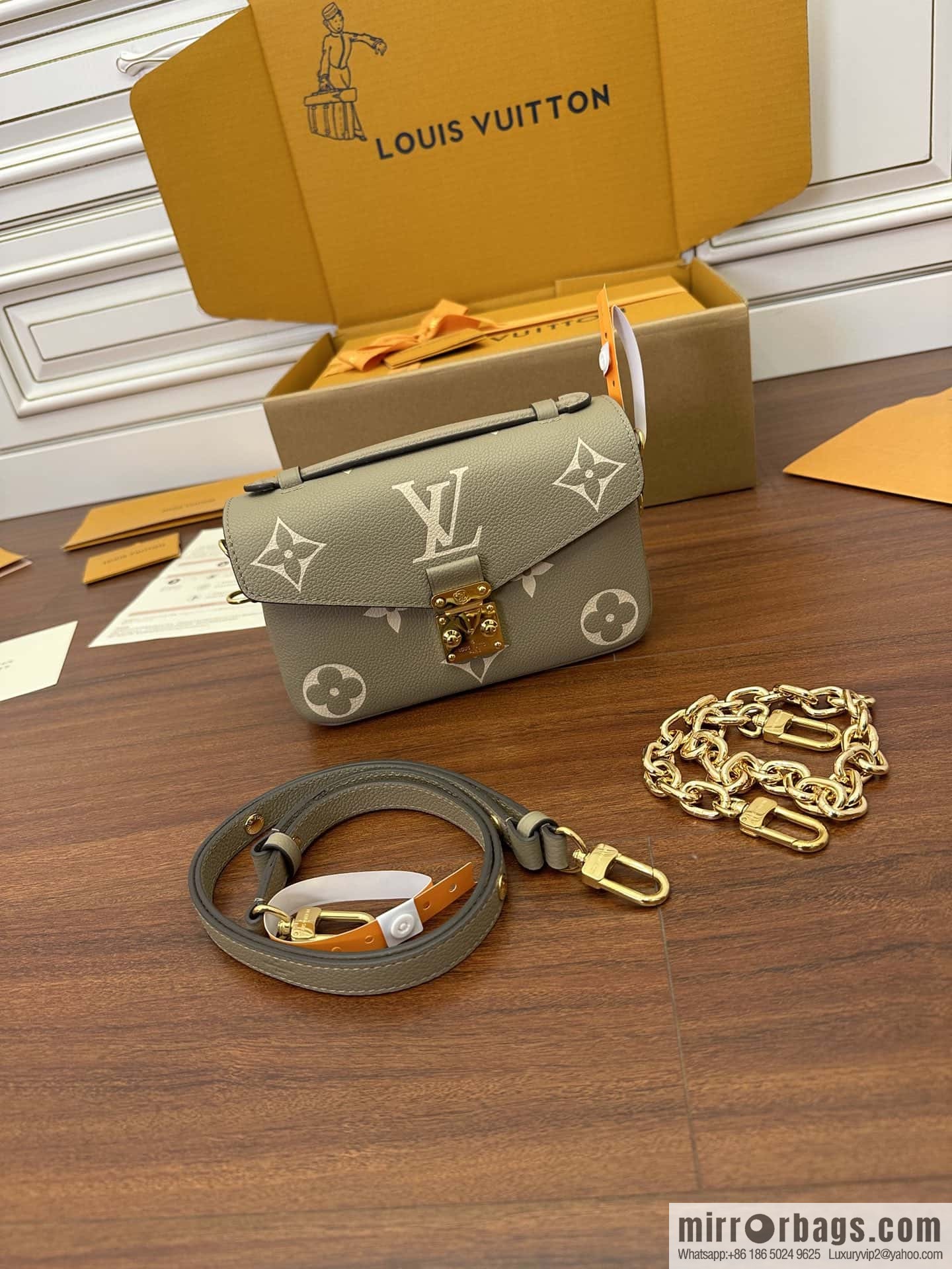 LV M23081 POCHETTE MÉTIS EAST WEST handbag