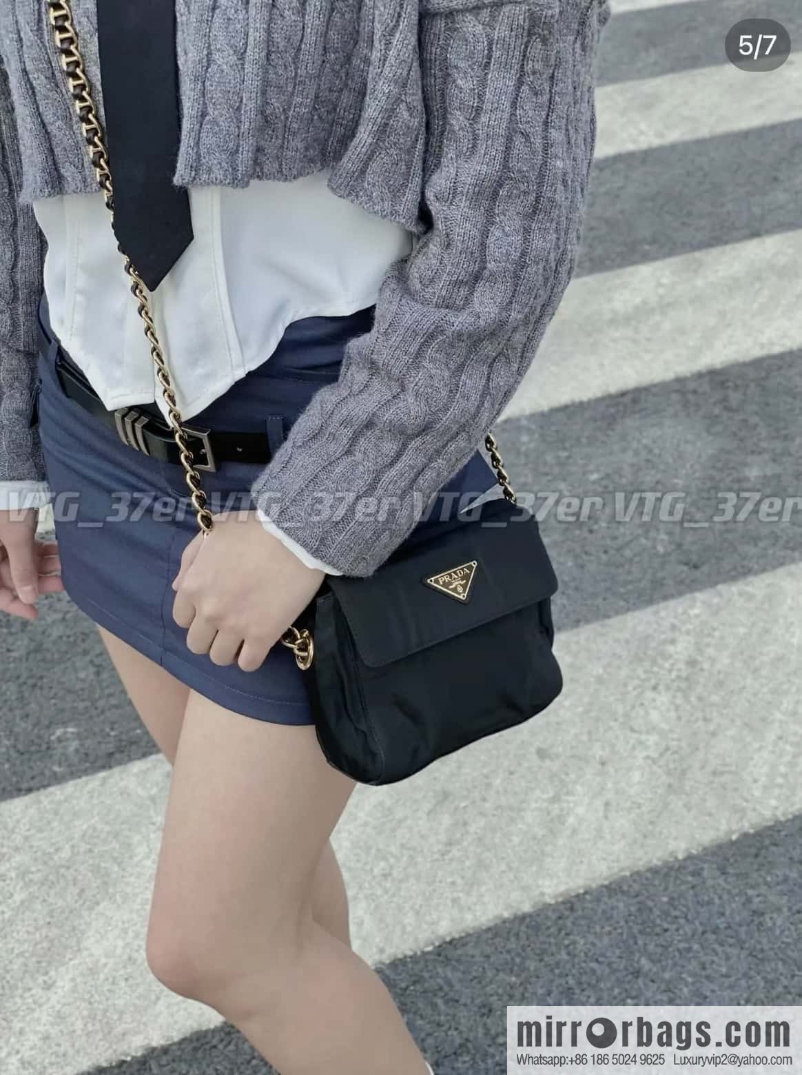 PRADA 🎉 medieval small satchel 🎉🎉🎉 1BD648