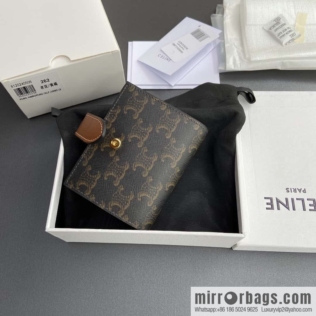 CELINE TRIOMPHE logo printed short three-fold wallet 10H262DB7.04LU