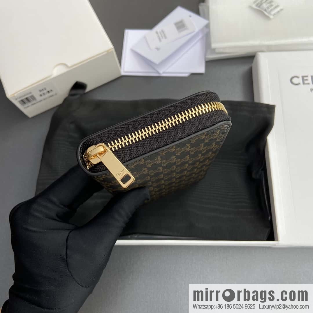 CELINE TRIOMPHE logo printing full zipper opening and closing 10l552DS3.04LU