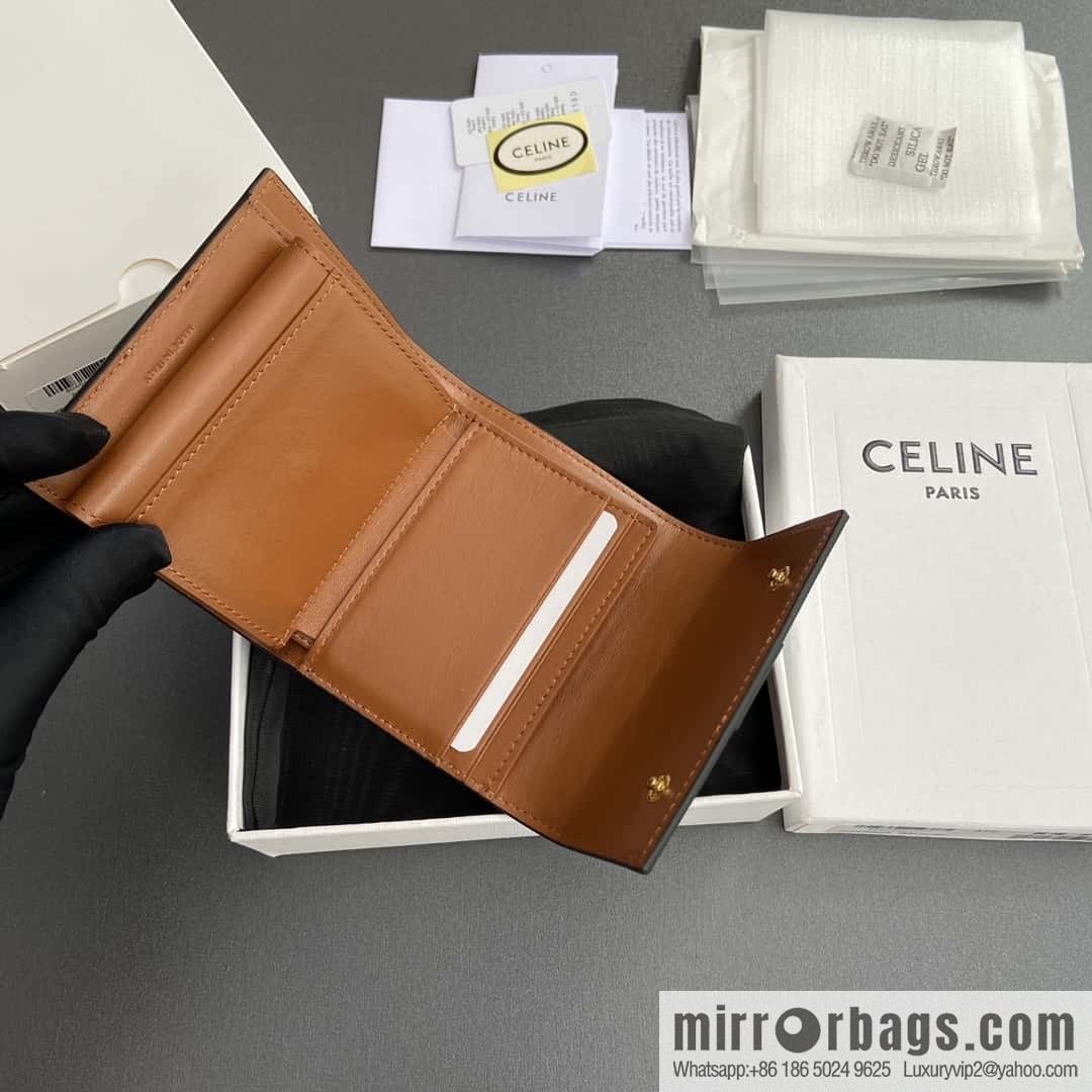 CELINE TRIOMPHE logo printed short three-fold wallet 10D572BZ9.04LU