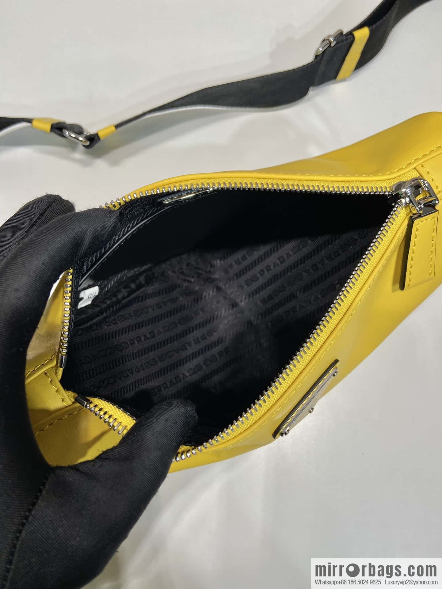 PRADA 🎉 Upgrade Board Triangle Pack 🎉 2VH155 Plain Weave, Yellow