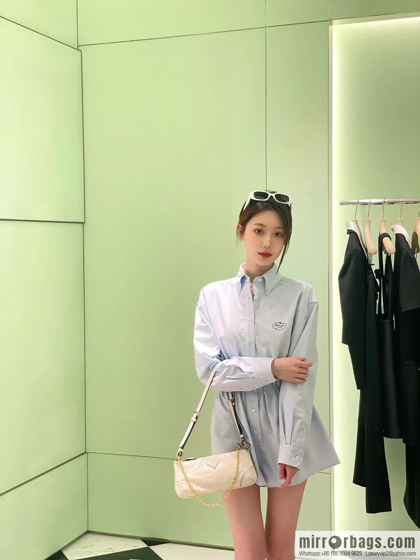 PRADA 🎉 new armpit bag 🎉 1BC221 🎉🎉 white