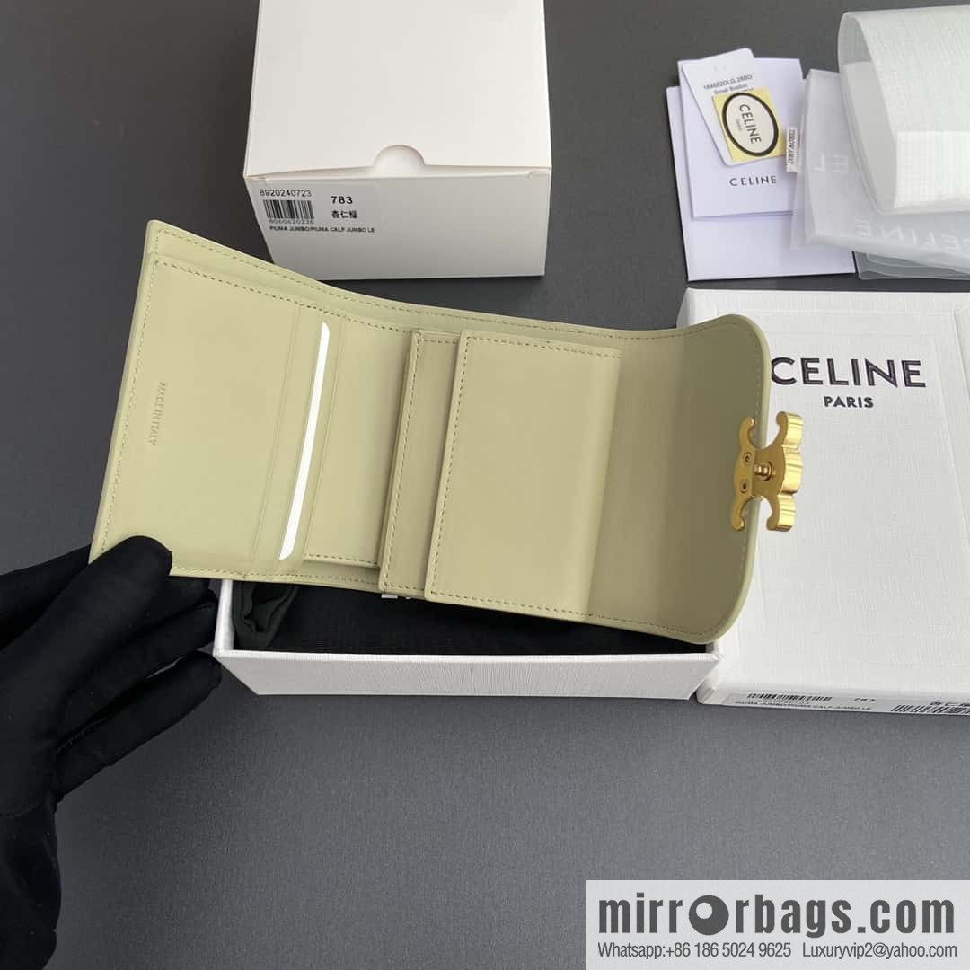 CELINE TRIOMPHE shiny cow leather wallet 10D782CQH.04LU783