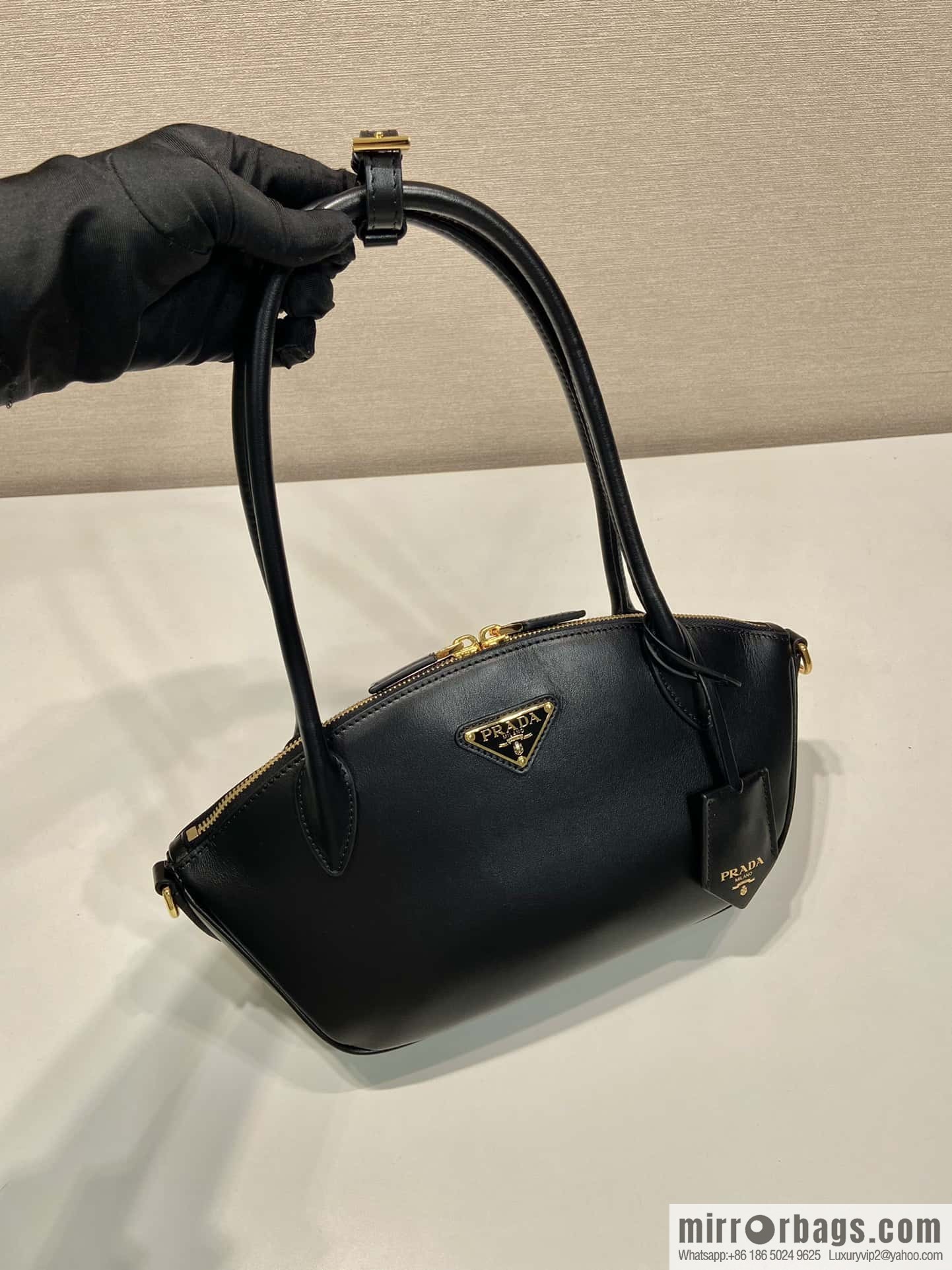 PRADA 🎉 new 🎉 1BA427 tote bag, black