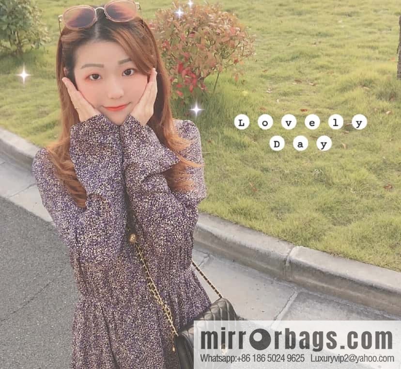 CHANEL π
Metal Ball Black AP1450