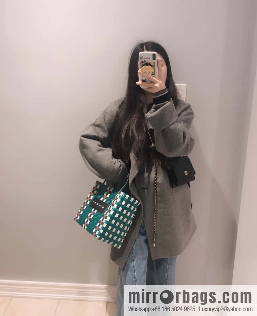 CHANEL π
Metal Ball Black AP1450