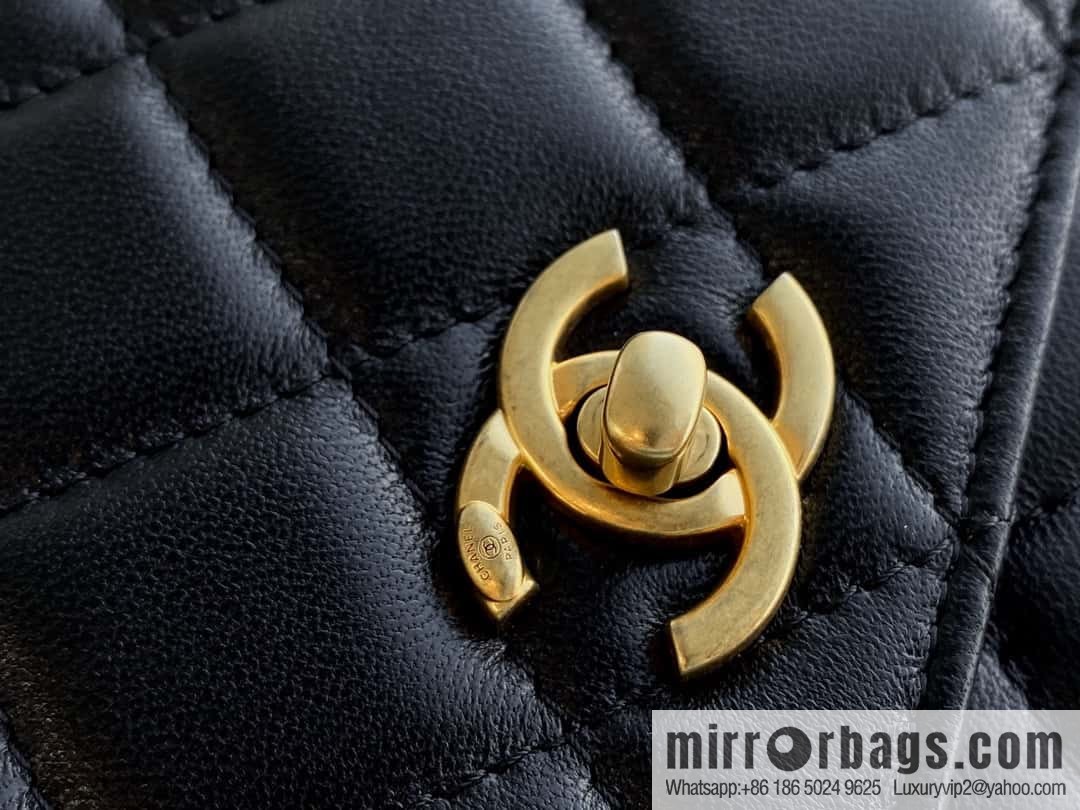 CHANEL π
Metal Ball Black AP1450